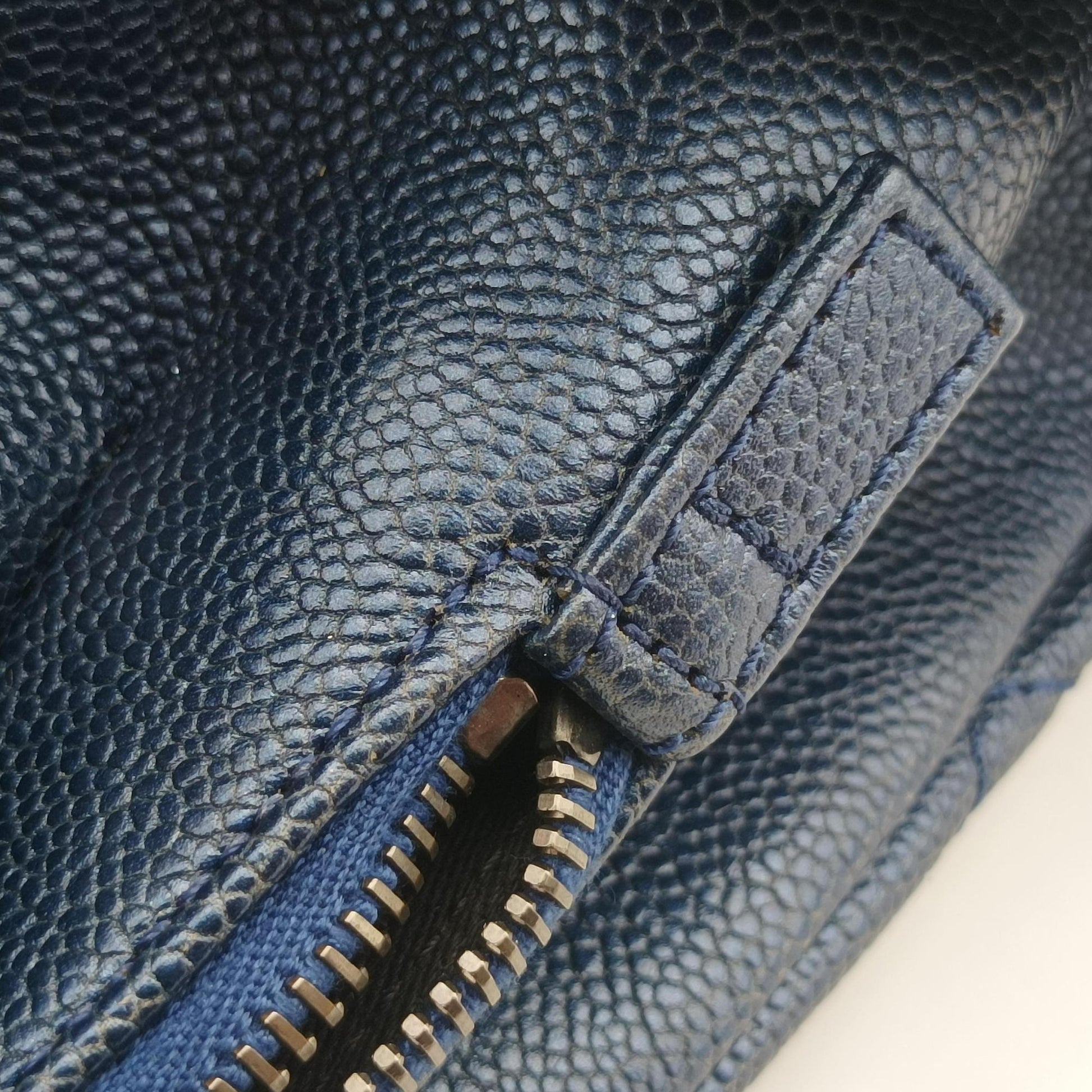 Matelasse Cocomark Blue Caviar Leather A67413 16748358マトラッセ ココマーク ブルー キャビアレザー A67413 16748358