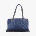 Matelasse Cocomark Blue Caviar Leather A67413 16748358マトラッセ ココマーク ブルー キャビアレザー A67413 16748358