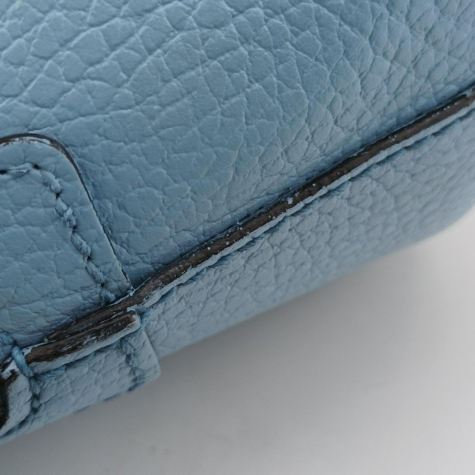 Interlocking G charm Dome Blue Leather 449661 Lot number unknownインターロッキングG チャーム ドーム ブルー レザー 449661 製番不明