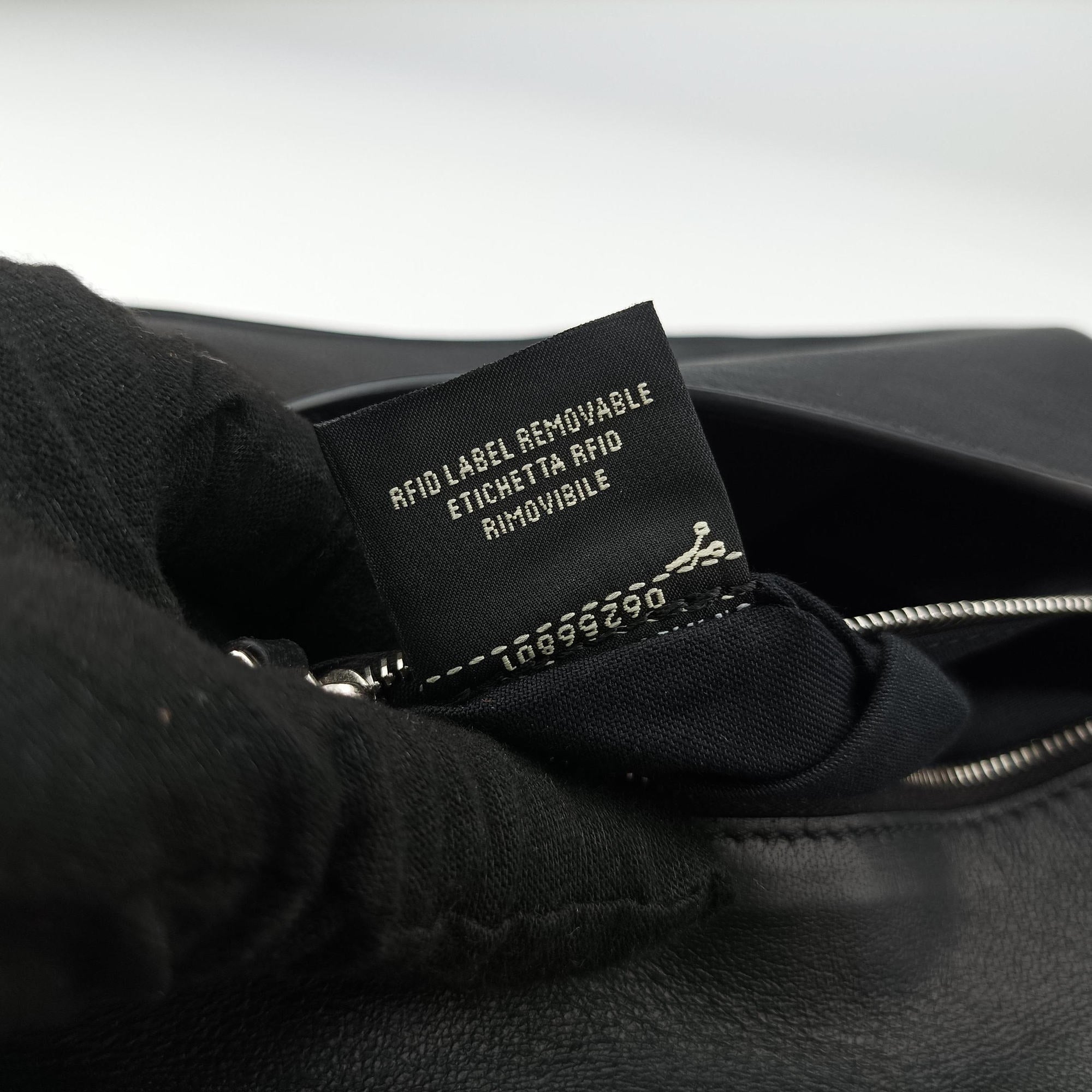 FF logo Black Leather 7M0299 7M0299 A72V 208-0501FFロゴ ブラック レザー 7M0299 7M0299 A72V 208-0501