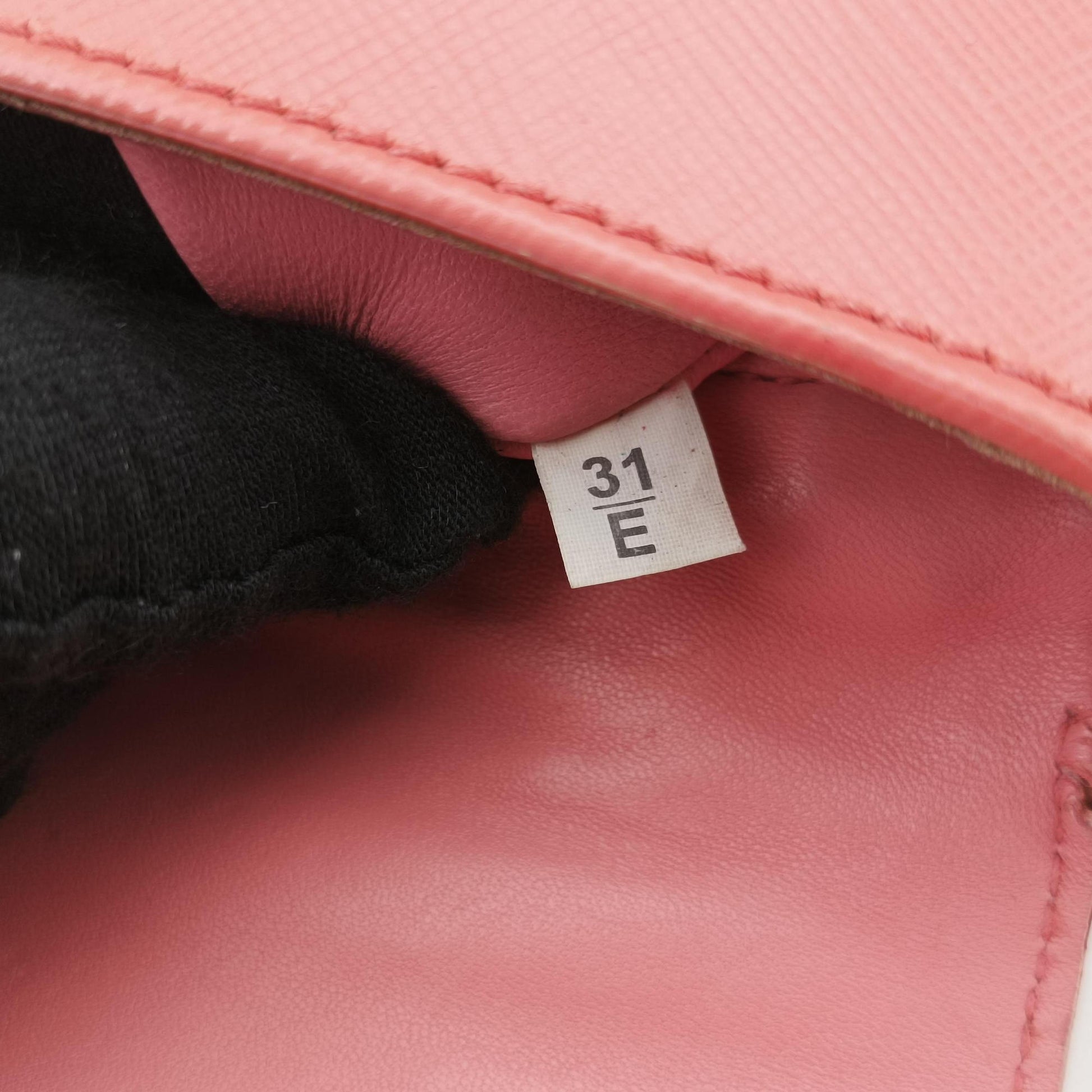 lock Fuoco Sound Top Handle Pink orange SAFFIANO Leather BT0963 31/Eロック フオコ サウンドトップハンドル ピンクオレンジ サフィアーノレザー BT0963 31/E