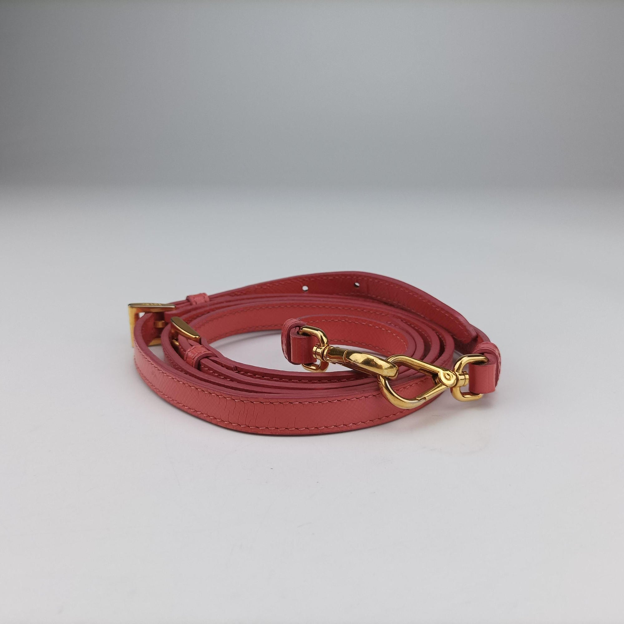 lock Fuoco Sound Top Handle Pink orange SAFFIANO Leather BT0963 31/Eロック フオコ サウンドトップハンドル ピンクオレンジ サフィアーノレザー BT0963 31/E