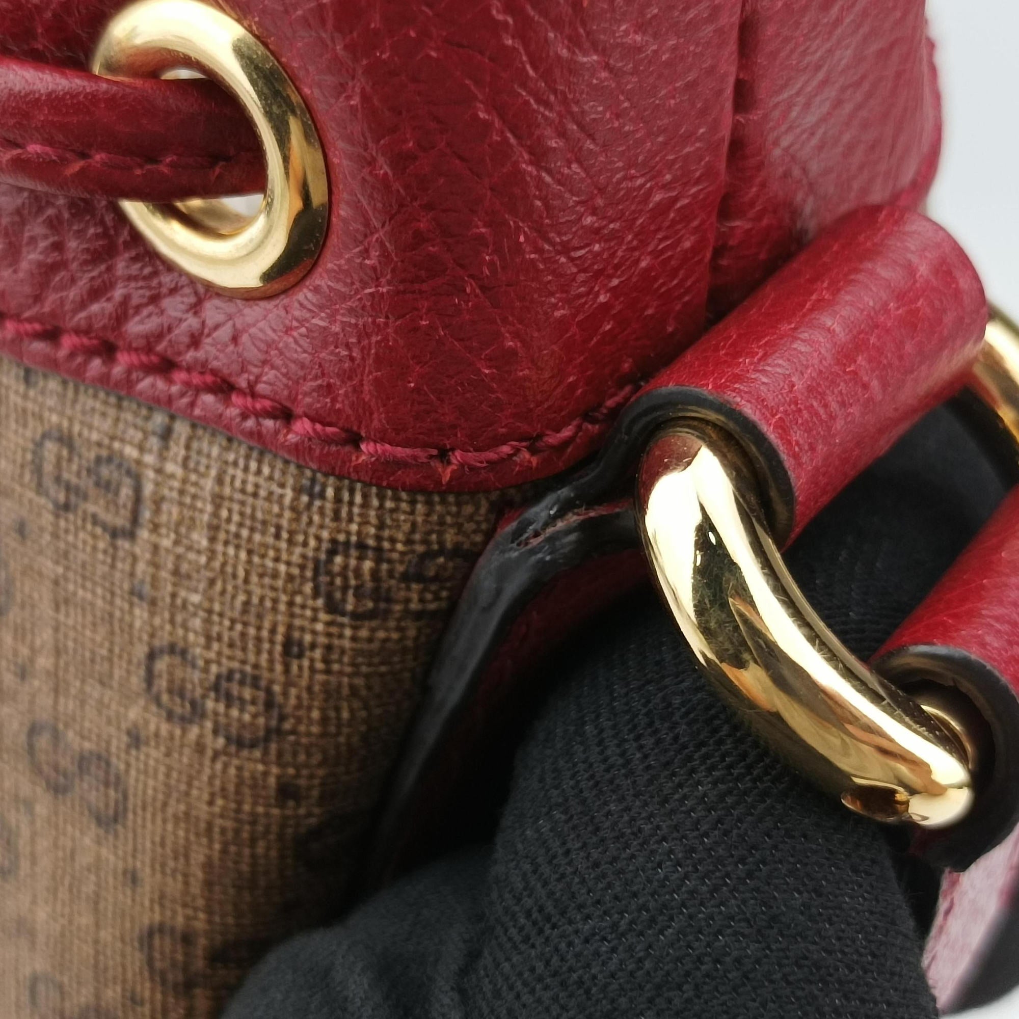 Doraemon collaboration Brown x red PVC coated canvas×Leather 655597 I034136487ドラえもんコラボ ブラウンxレッド PVCコーティングキャンバス×レザー 655597 I034136487