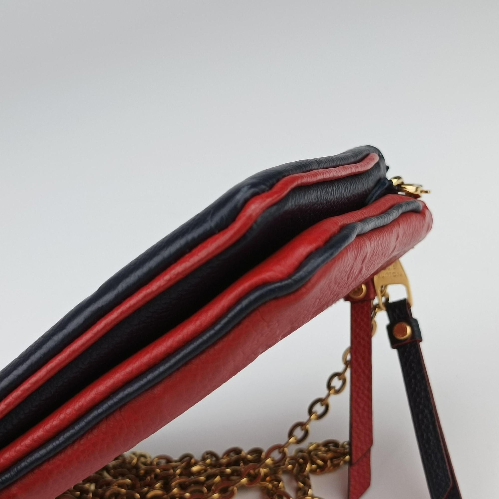 Pochette Double Zip Chain Marine Rouge×Navy Monogram Empreinte M63916 GI3198ポシェット ドゥーブル ジップ チェーン マリーヌルージュ×ネイビー モノグラム アンプラント M63916 GI3198