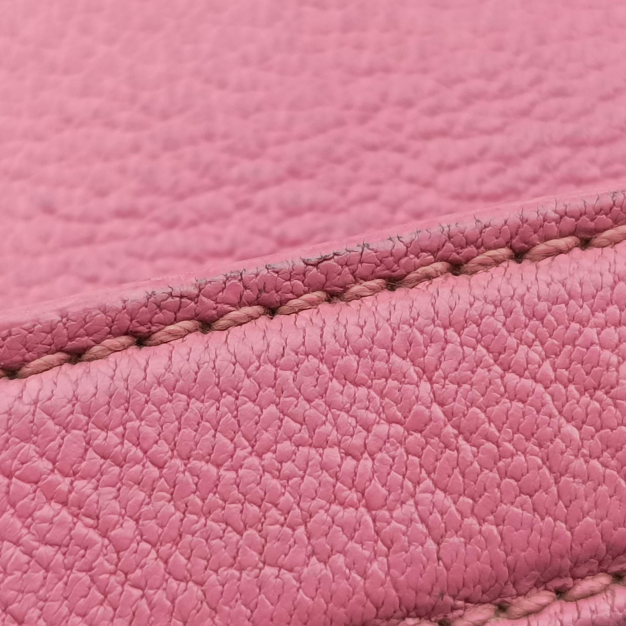 lock Fuoco Sound Top Handle Pink SAFFIANO Leather BT0963 25ロック フオコ サウンドトップハンドル ピンク サフィアーノレザー BT0963 25