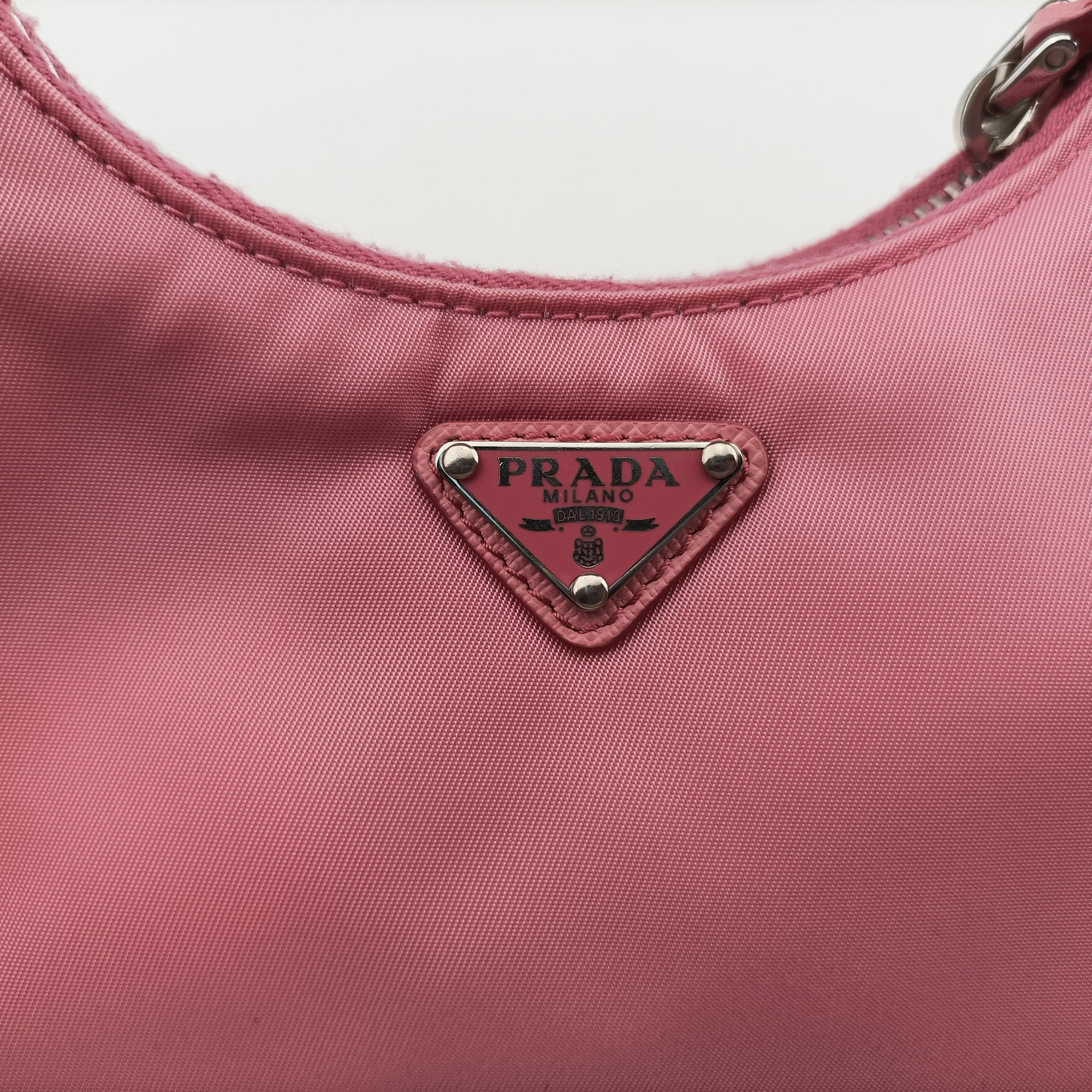 Re-Edition 2005 Nylon Mini Pink nylon 1TT122 107リエディション2005ナイロンミニ ピンク ナイロン 1TT122 107