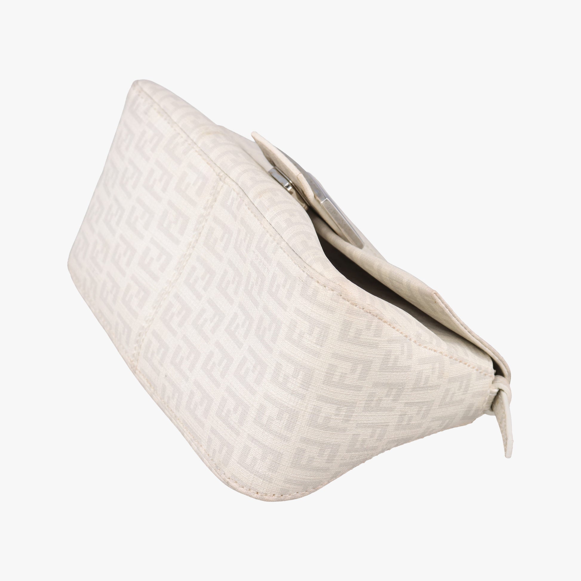 Baguette White PVC coated canvas 8BR180 2354/8BR180/YG1/098マンマバケット ホワイト PVCコーティングキャンバス 8BR180 2354/8BR180/YG1/098