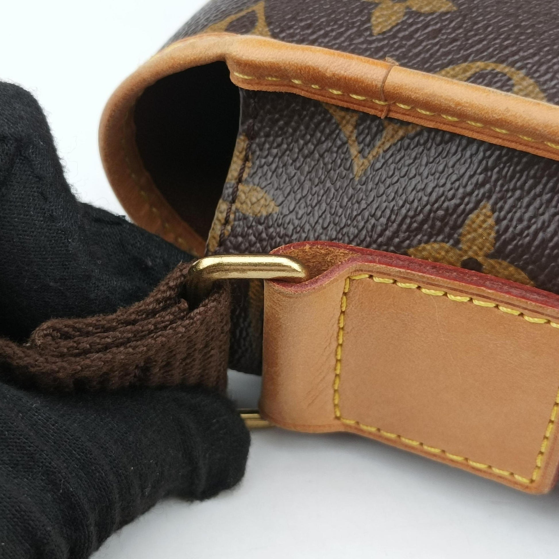Pochette Bosphore Brown Monogram Canvas M40106 MI5018ポシェットボスフォール モノグラム/ブラウン モノグラムキャンバス M40106 MI5018