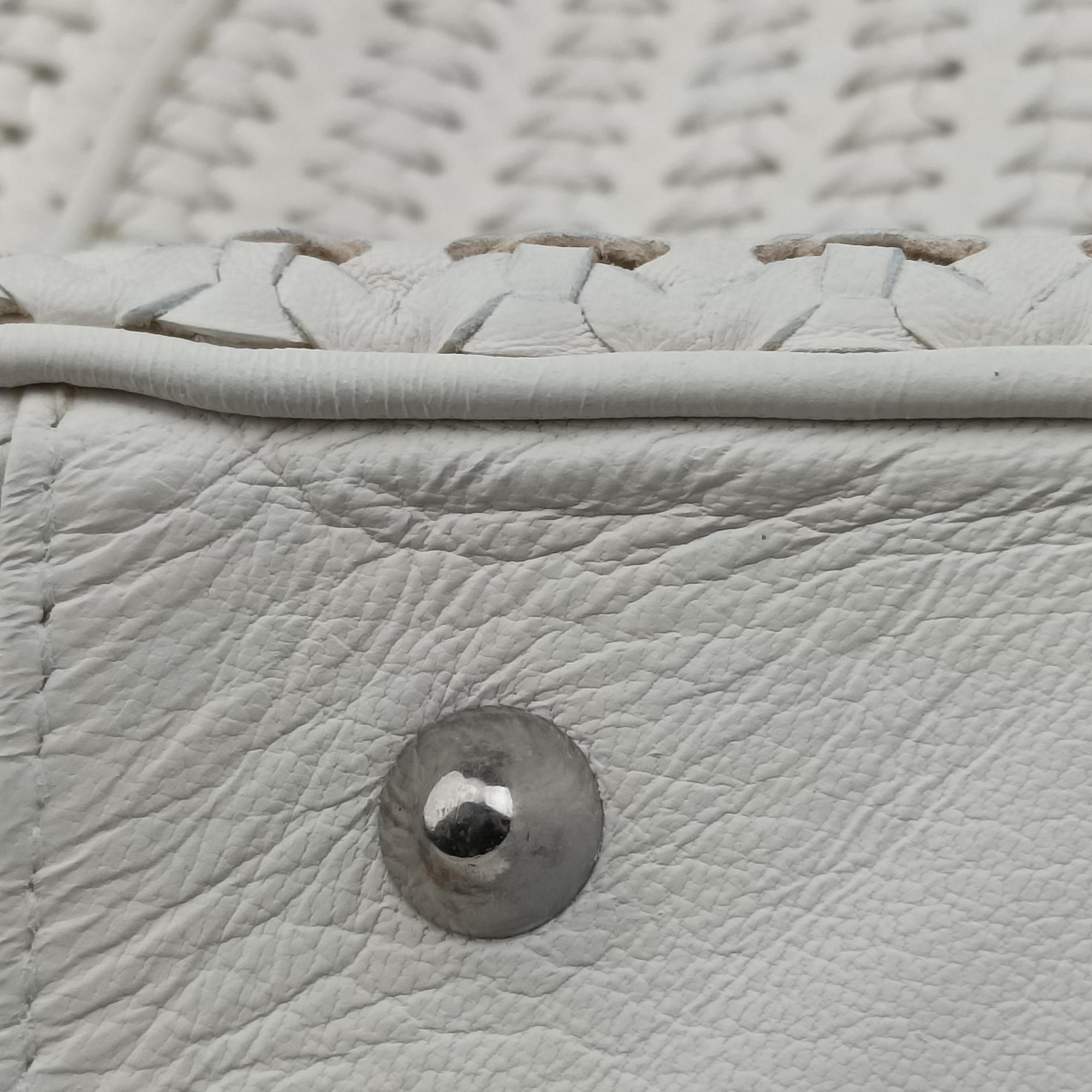 Soft Lady Dior Canage INTRECCIATO Tote White lambskin 01-RU-0048ソフト レディディオール カナージュ イントレチャート トート ホワイト ラムスキン 01-RU-0048