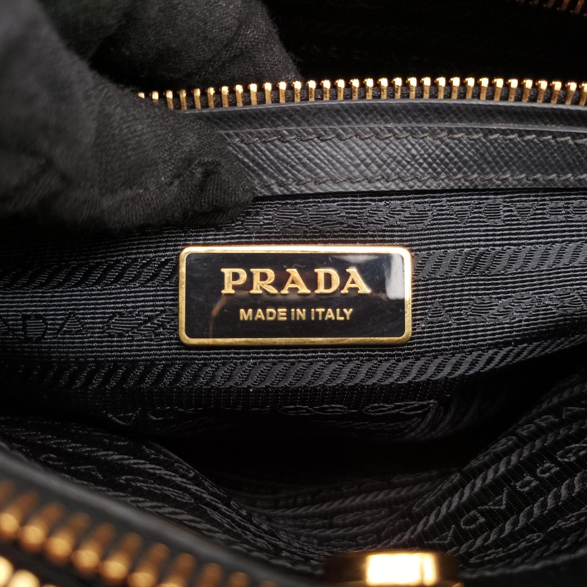Galleria Black SAFFIANO Leather BN2274 247ガレリア ブラック サフィアーノレザー BN2274 247