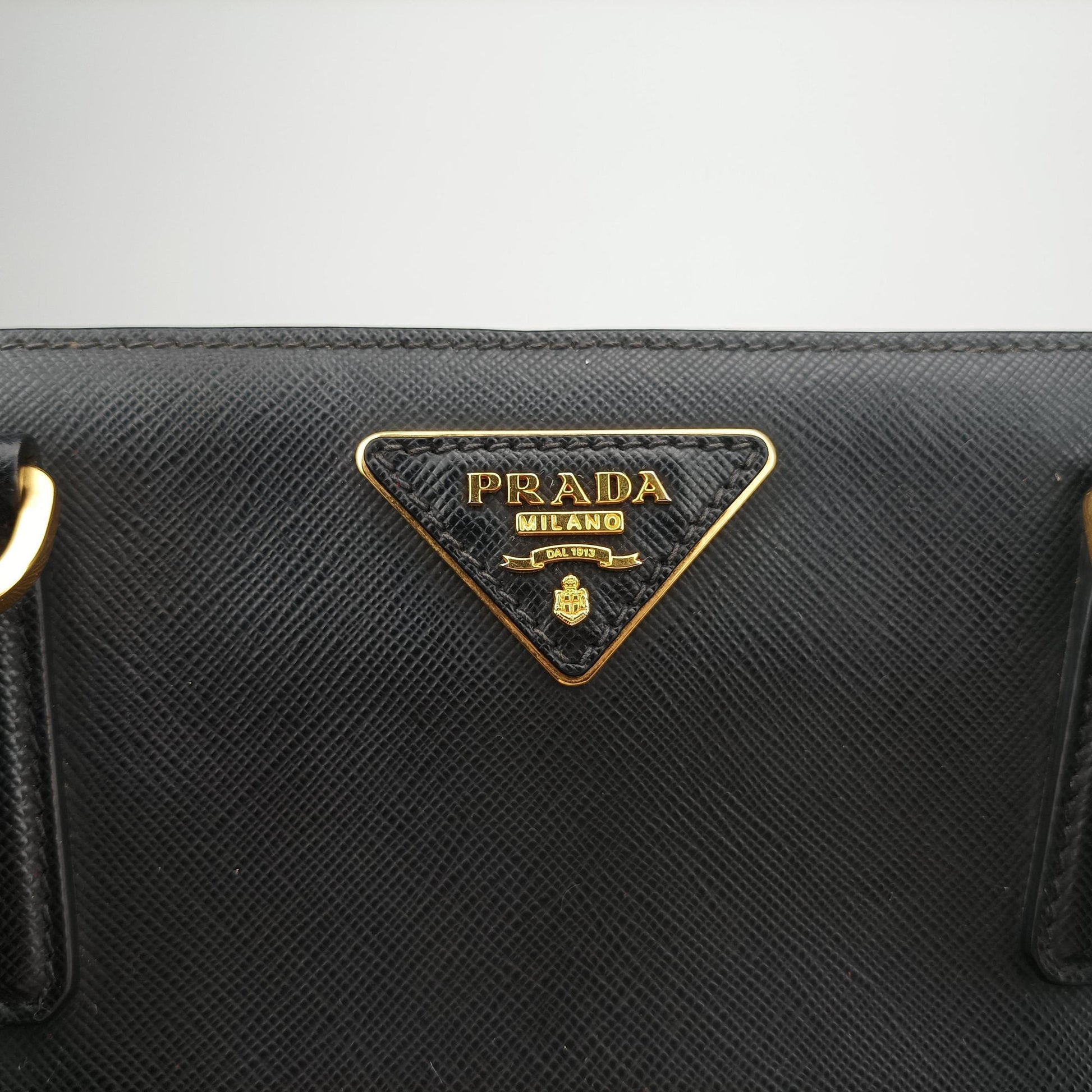Galleria Black SAFFIANO Leather BN2274 247ガレリア ブラック サフィアーノレザー BN2274 247