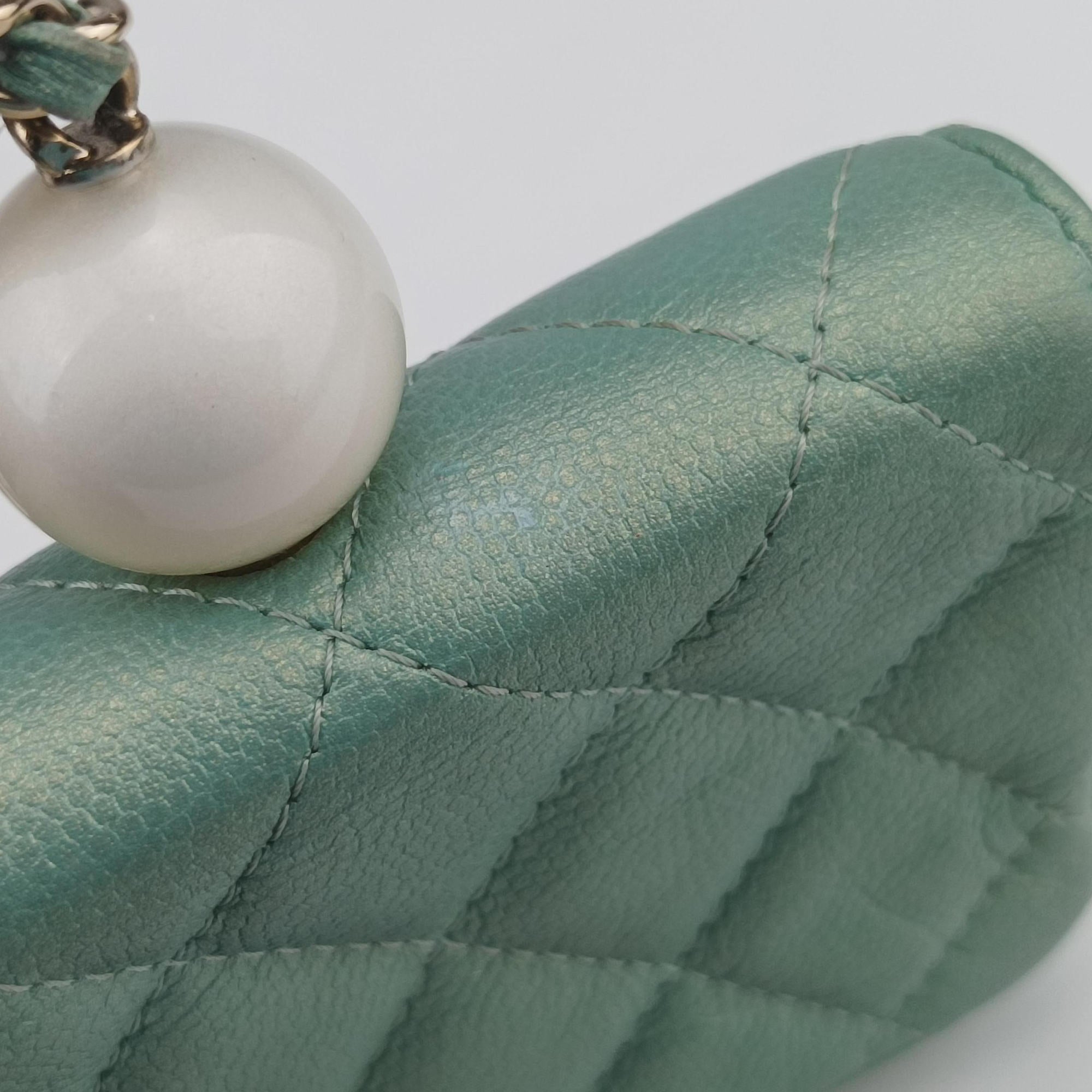 Mini Matelasse Pearl Coin Purse Green lambskin AP2119 31254080ミニマトラッセ パール コインパース グリーン ラムスキン AP2119 31254080
