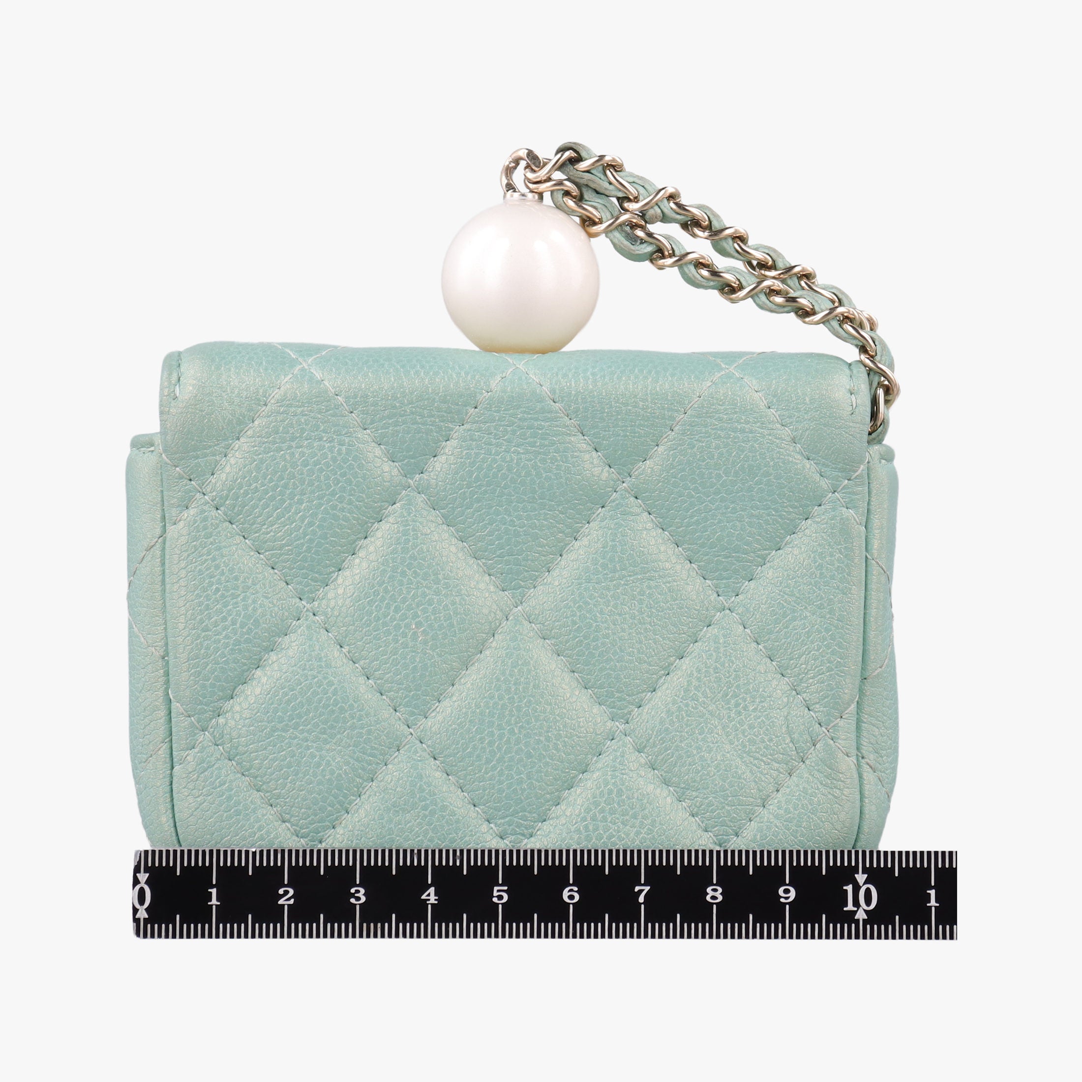 Mini Matelasse Pearl Coin Purse Green lambskin AP2119 31254080ミニマトラッセ パール コインパース グリーン ラムスキン AP2119 31254080