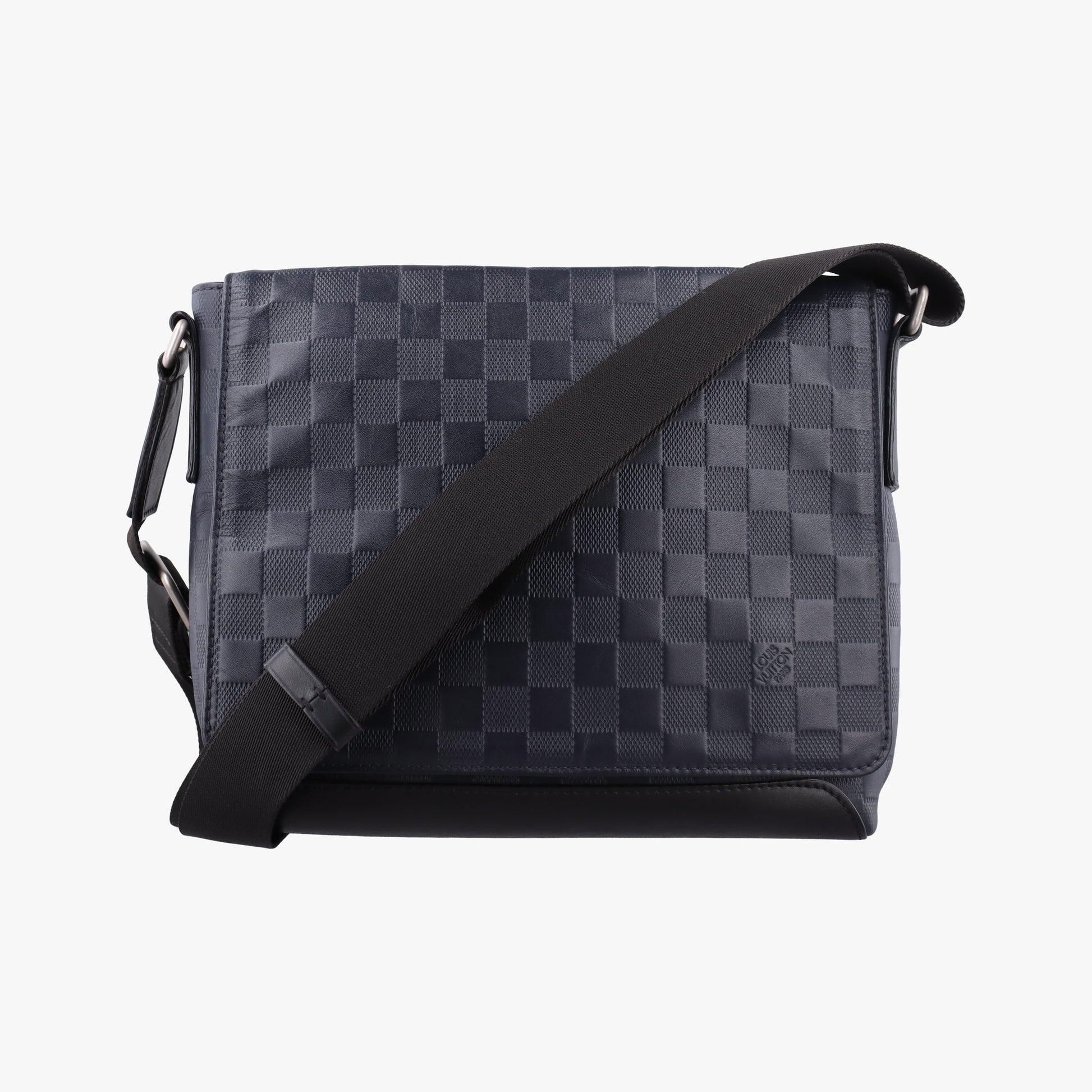 District PM Noir Damier Infini Leather N41033 CA2137ディストリクト PM ノワール ダミエアンフィニレザー N41033 CA2137