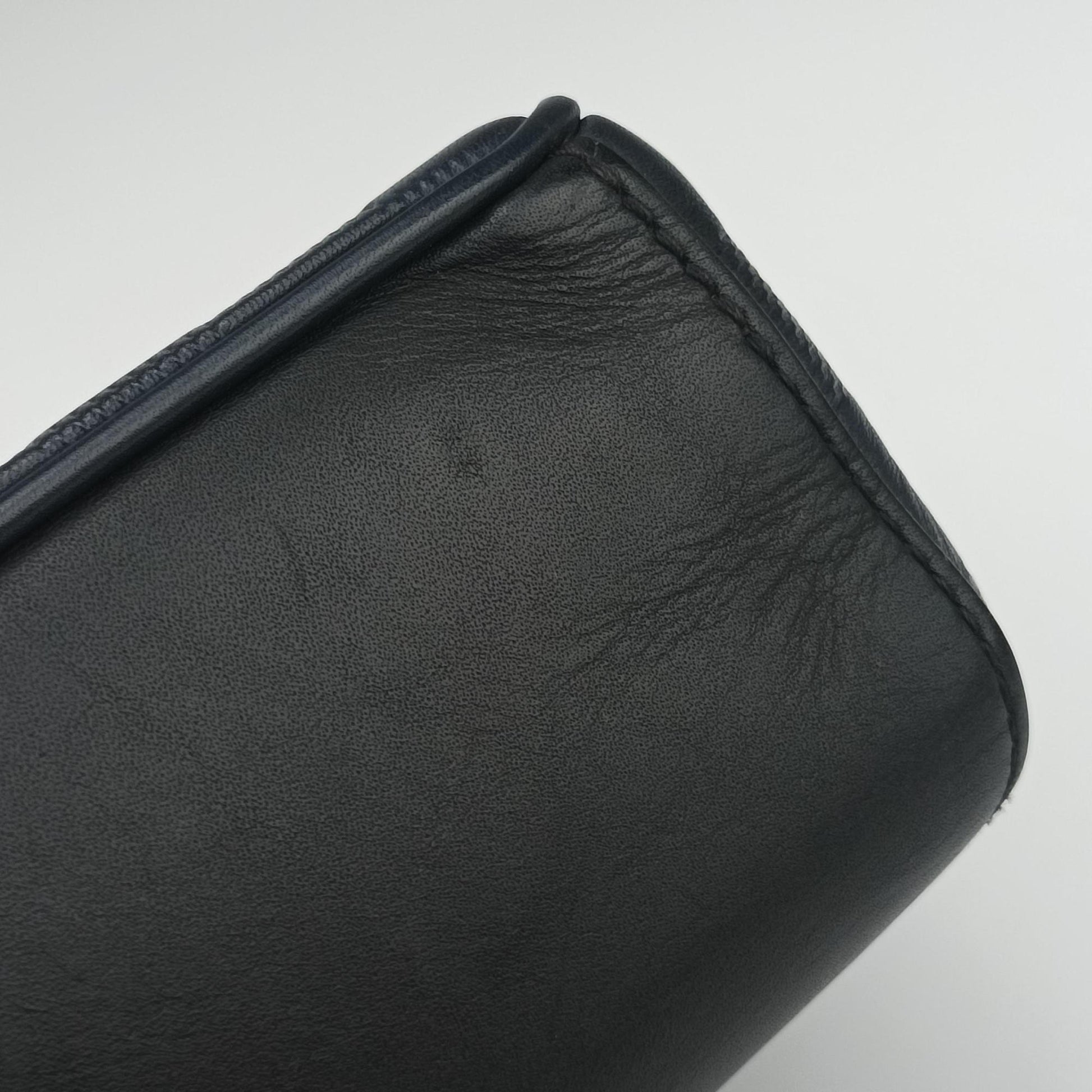 District PM Noir Damier Infini Leather N41033 CA2137ディストリクト PM ノワール ダミエアンフィニレザー N41033 CA2137