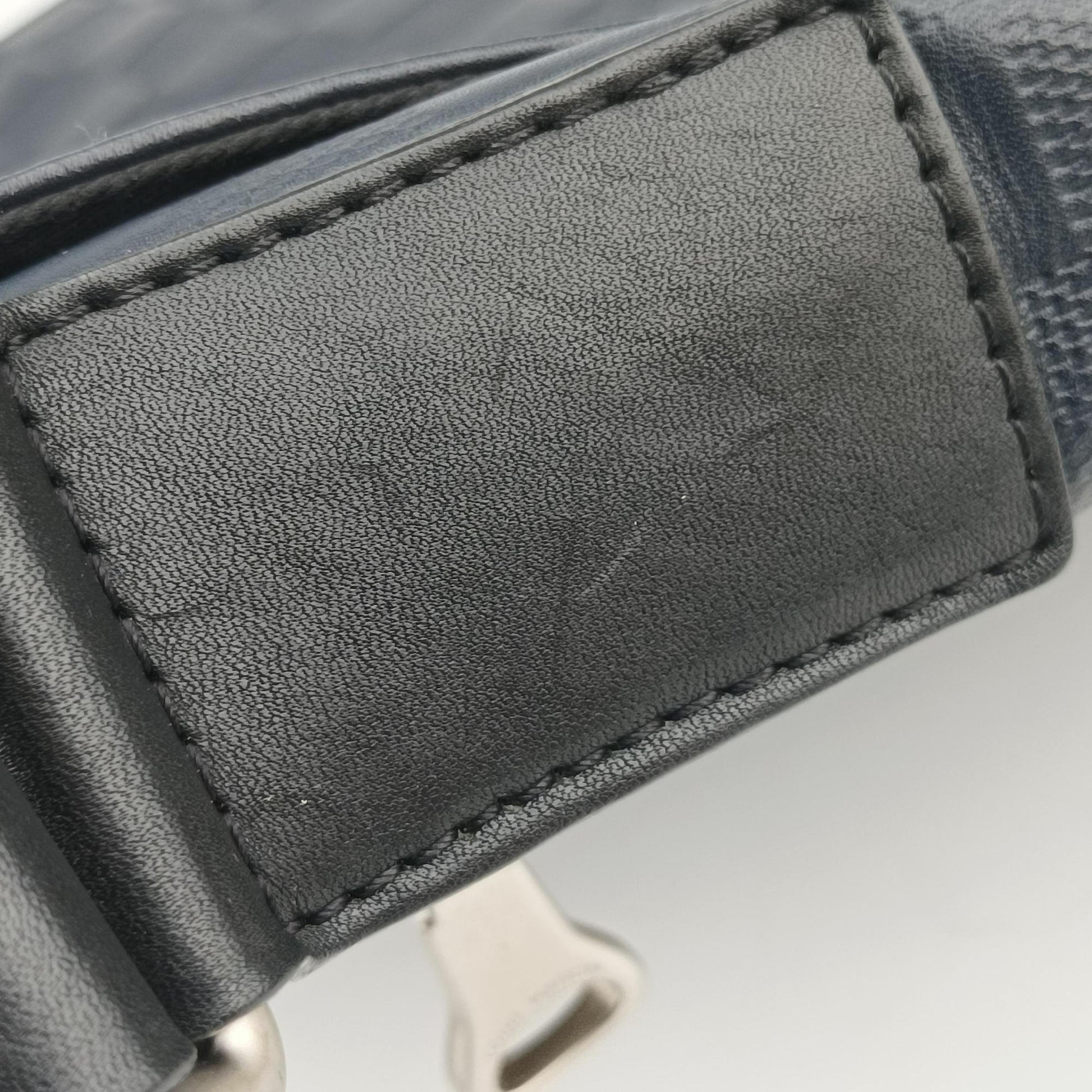 District PM Noir Damier Infini Leather N41033 CA2137ディストリクト PM ノワール ダミエアンフィニレザー N41033 CA2137