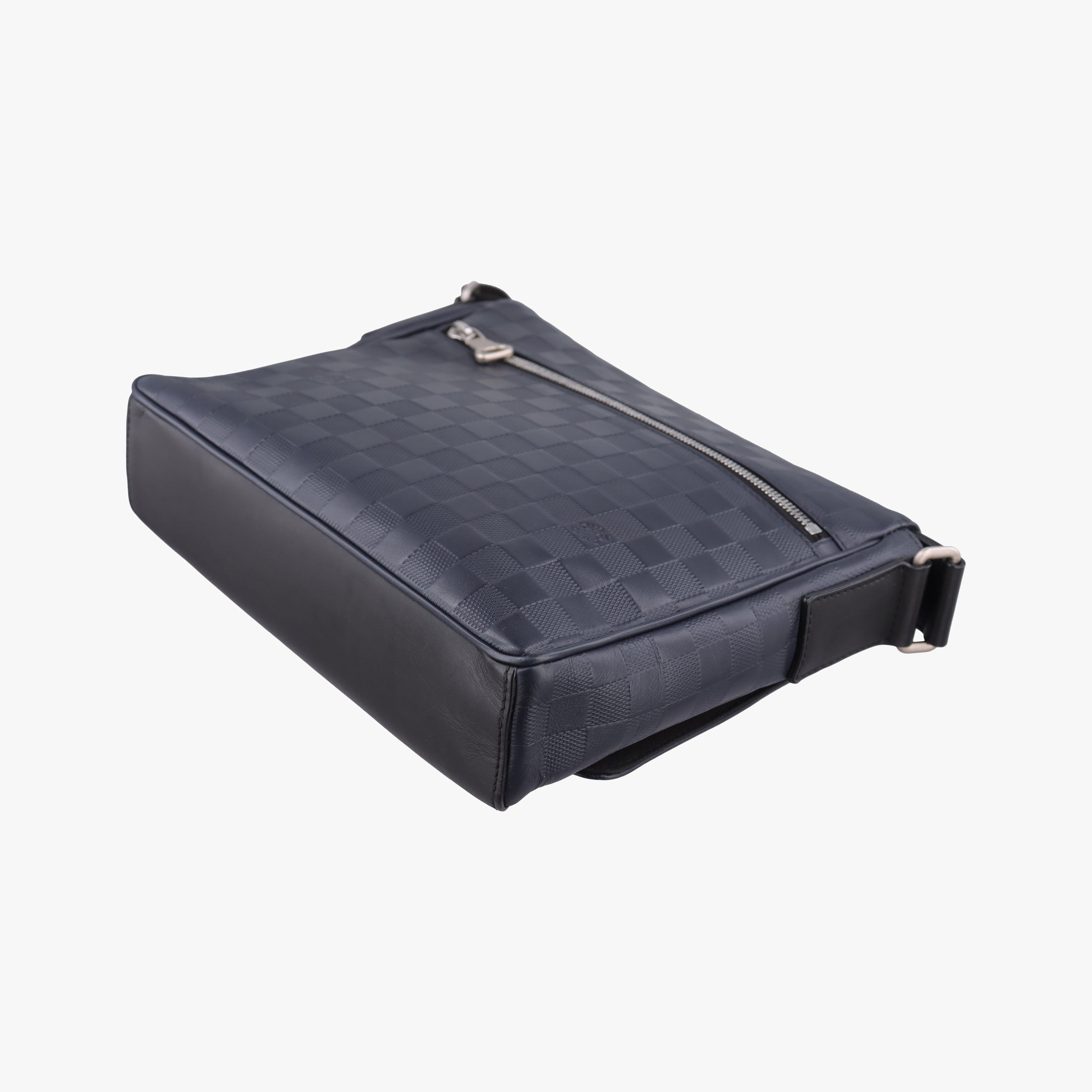 District PM Noir Damier Infini Leather N41033 CA2137ディストリクト PM ノワール ダミエアンフィニレザー N41033 CA2137