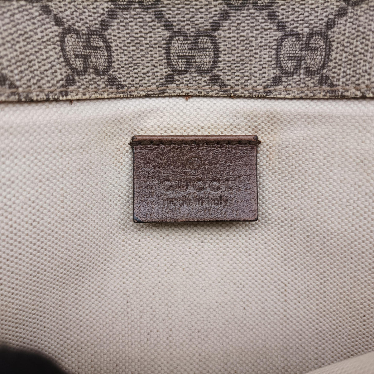 Pre-owned Gucci NEO VINTAGE GG Supreme Beige×Brown PVC coated canvas×Leather 493930 bum bag/waist bag | stylenewstar