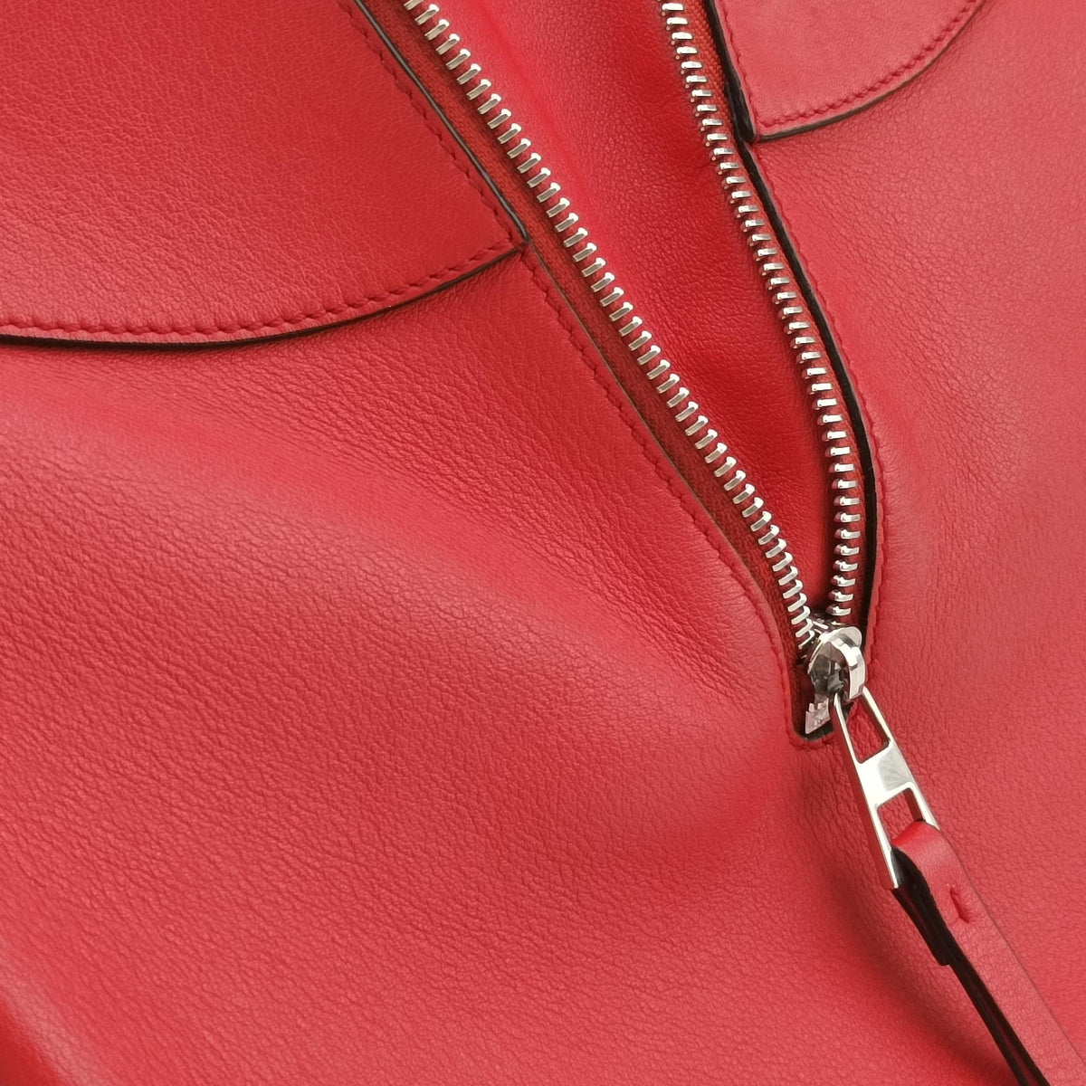 Pre-owned Loewe Hammock Red Leather  shoulderbag | stylenewstar