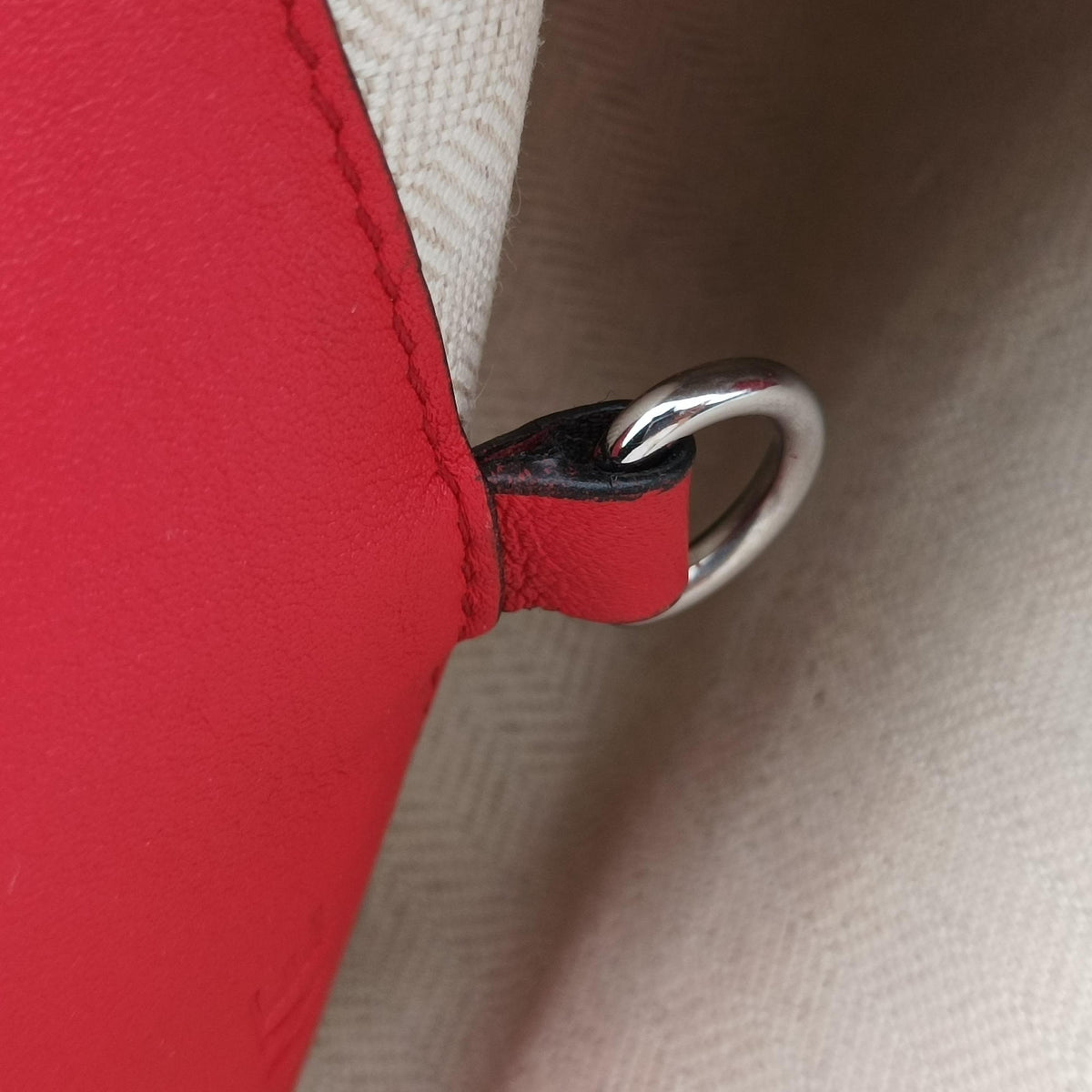 Pre-owned Loewe Hammock Red Leather  shoulderbag | stylenewstar