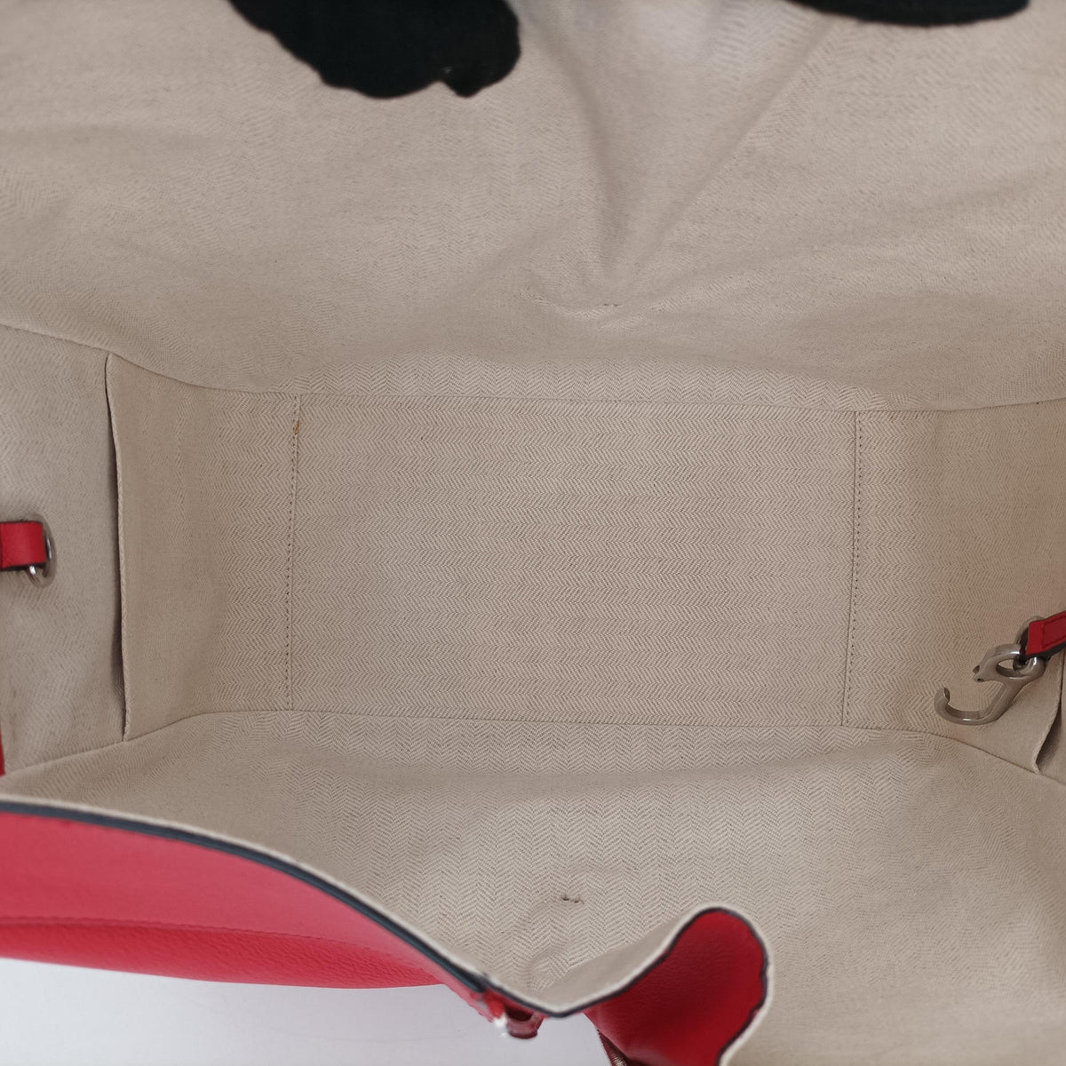 Pre-owned Loewe Hammock Red Leather  shoulderbag | stylenewstar