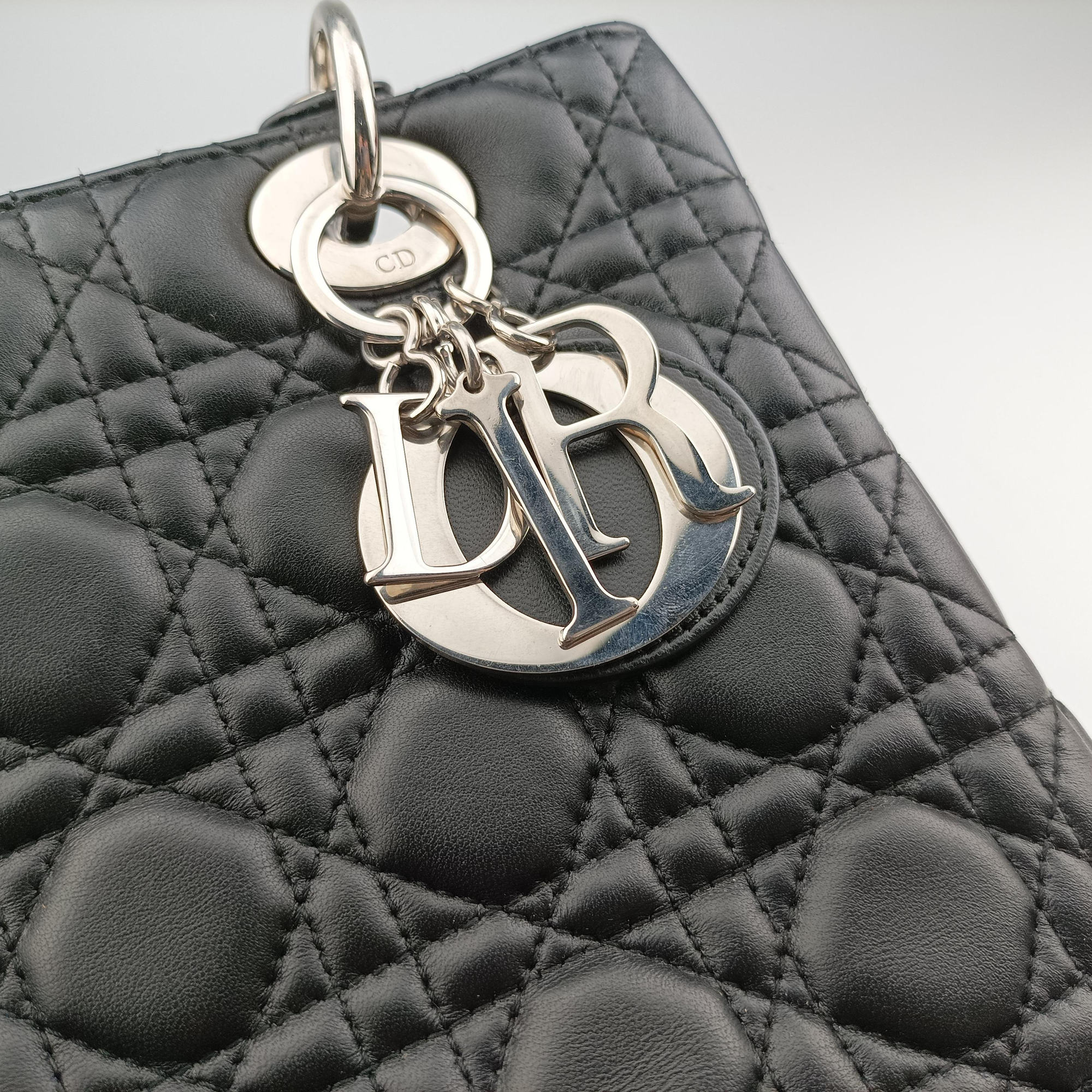 Lady Dior Black lambskin 08-MA-1120レディディオール ブラック ラムスキン 08-MA-1120