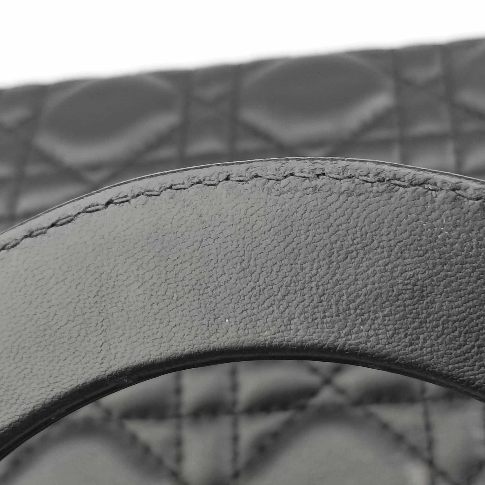 Lady Dior Black lambskin 08-MA-1120レディディオール ブラック ラムスキン 08-MA-1120