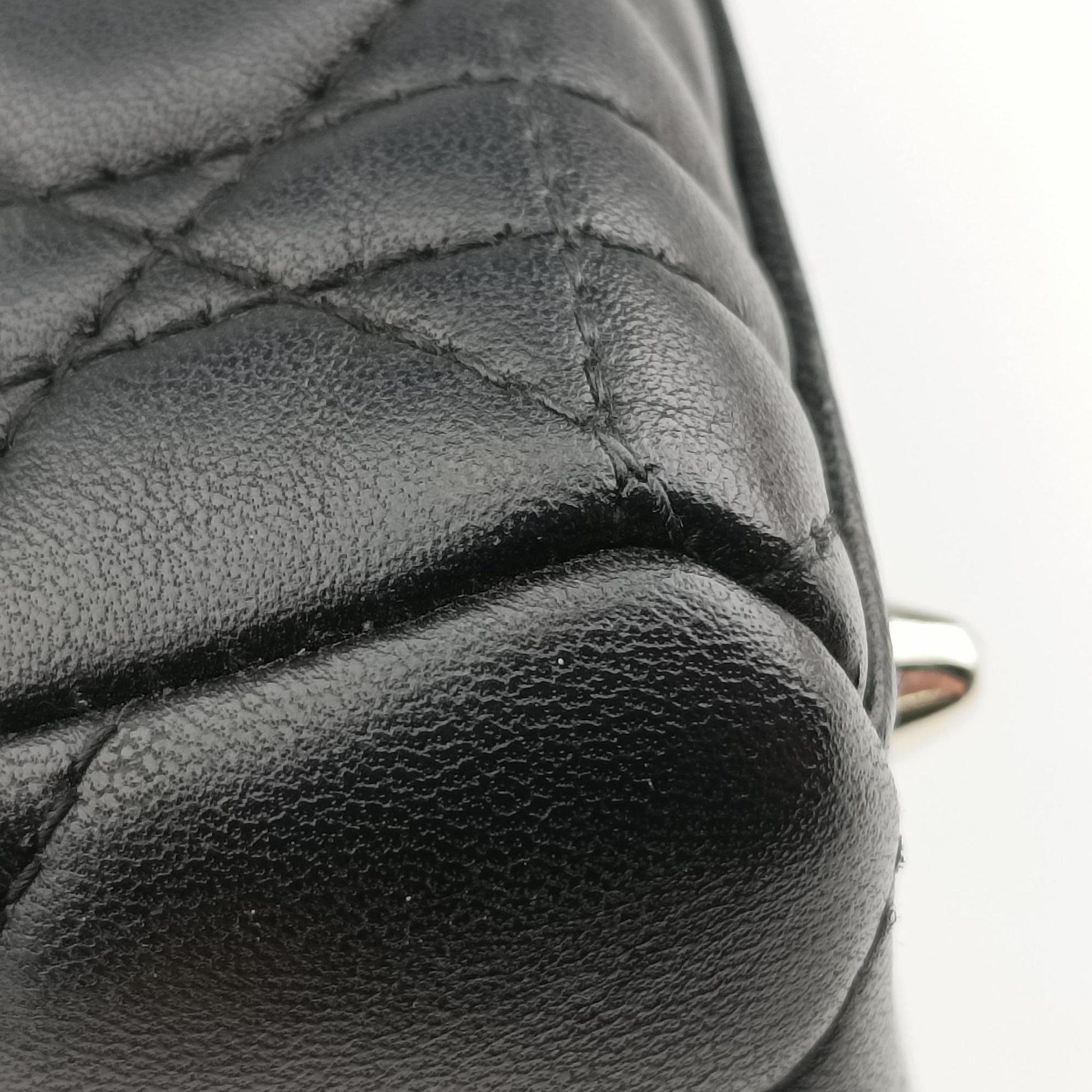 Lady Dior Black lambskin 08-MA-1120レディディオール ブラック ラムスキン 08-MA-1120
