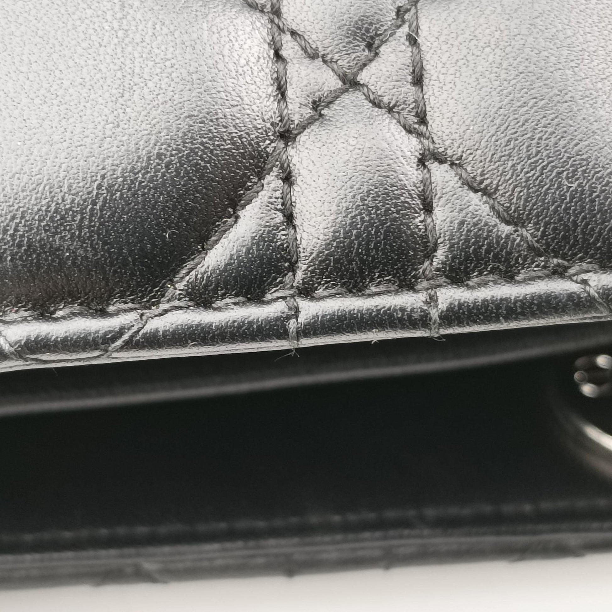 Lady Dior Black lambskin 08-MA-1120レディディオール ブラック ラムスキン 08-MA-1120