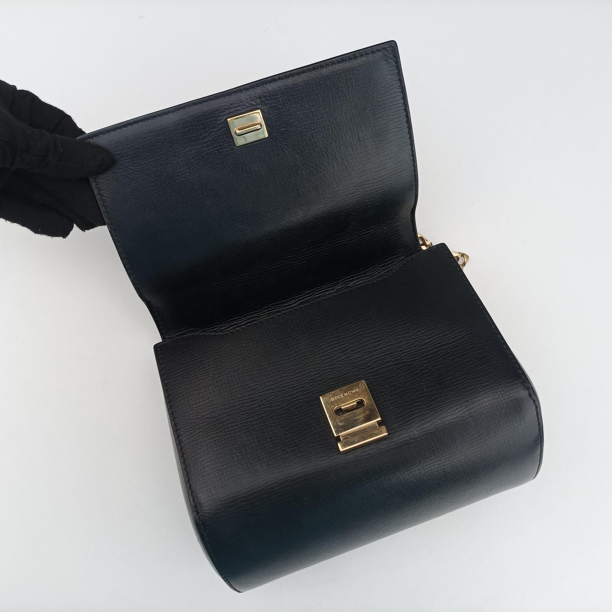 Pandora Box Black Leather ZE F 0166パンドラ ブラック レザー ZE F 0166
