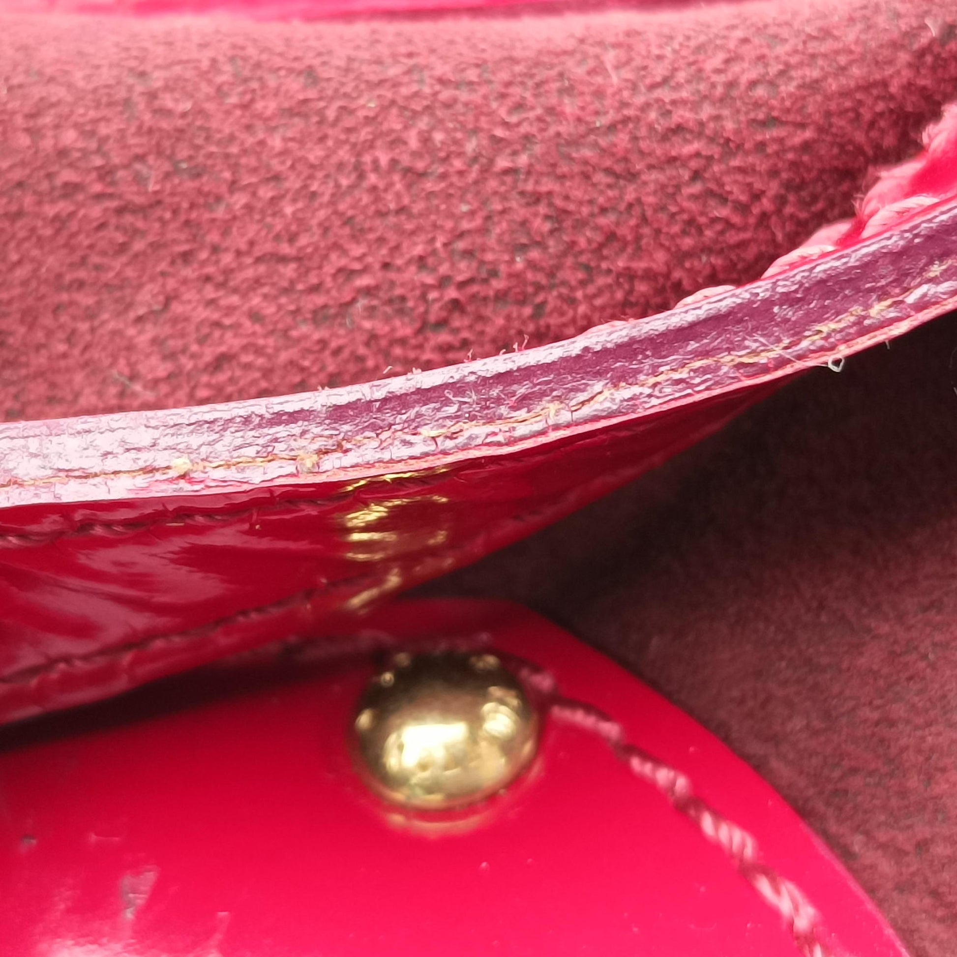 Surya L Cerise Vernis M95880 SP2049スーリヤ L スリーズ ヴェルニ M95880 SP2049