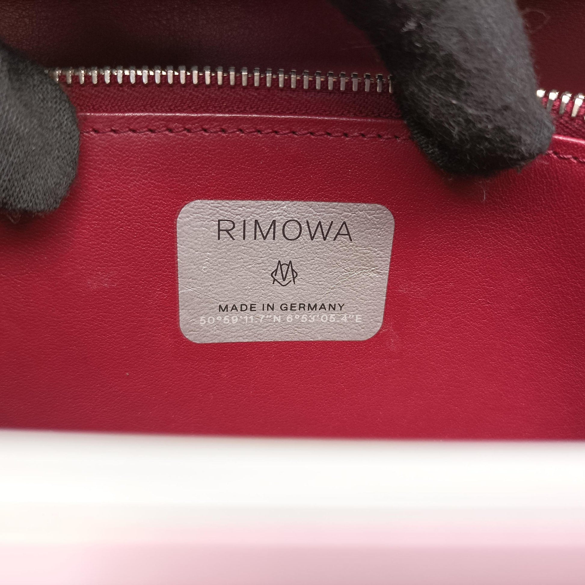 Rimowa Collaboration Pink×red Aluminum×Leather 25-BO-1129リモワコラボ ピンク×レッド アルミニウム×レザー 25-BO-1129