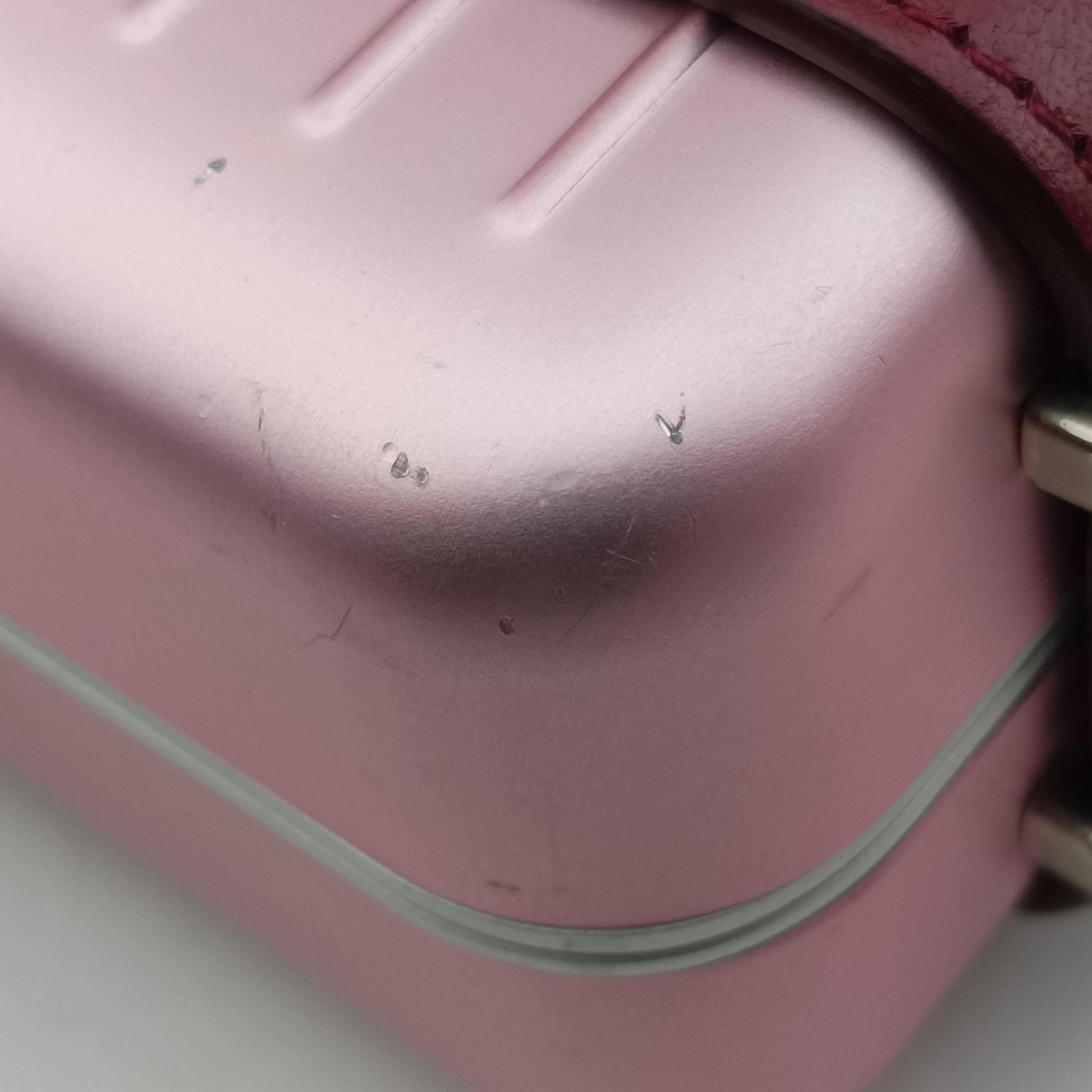Rimowa Collaboration Pink×red Aluminum×Leather 25-BO-1129リモワコラボ ピンク×レッド アルミニウム×レザー 25-BO-1129