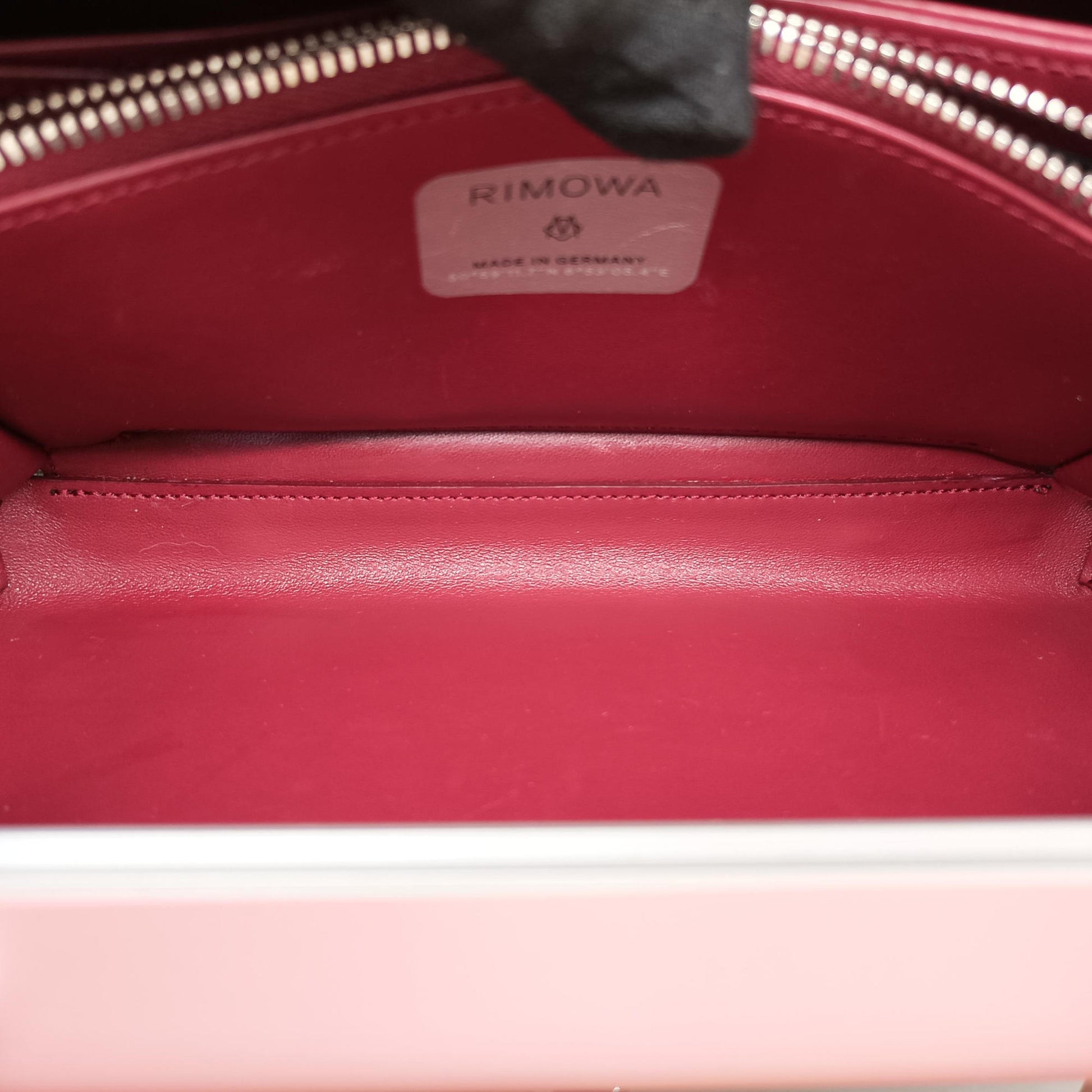 Rimowa Collaboration Pink×red Aluminum×Leather 25-BO-1129リモワコラボ ピンク×レッド アルミニウム×レザー 25-BO-1129