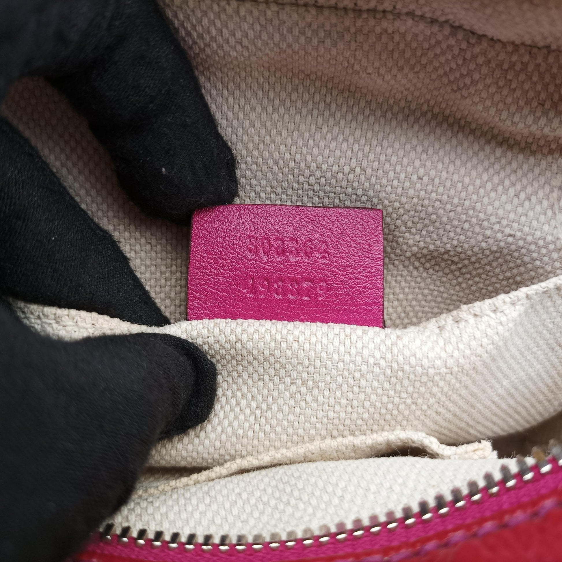 Soho Rose Patent Leather 308364 C015588287ソーホー ローズ レッド パテント 308364 C015588287