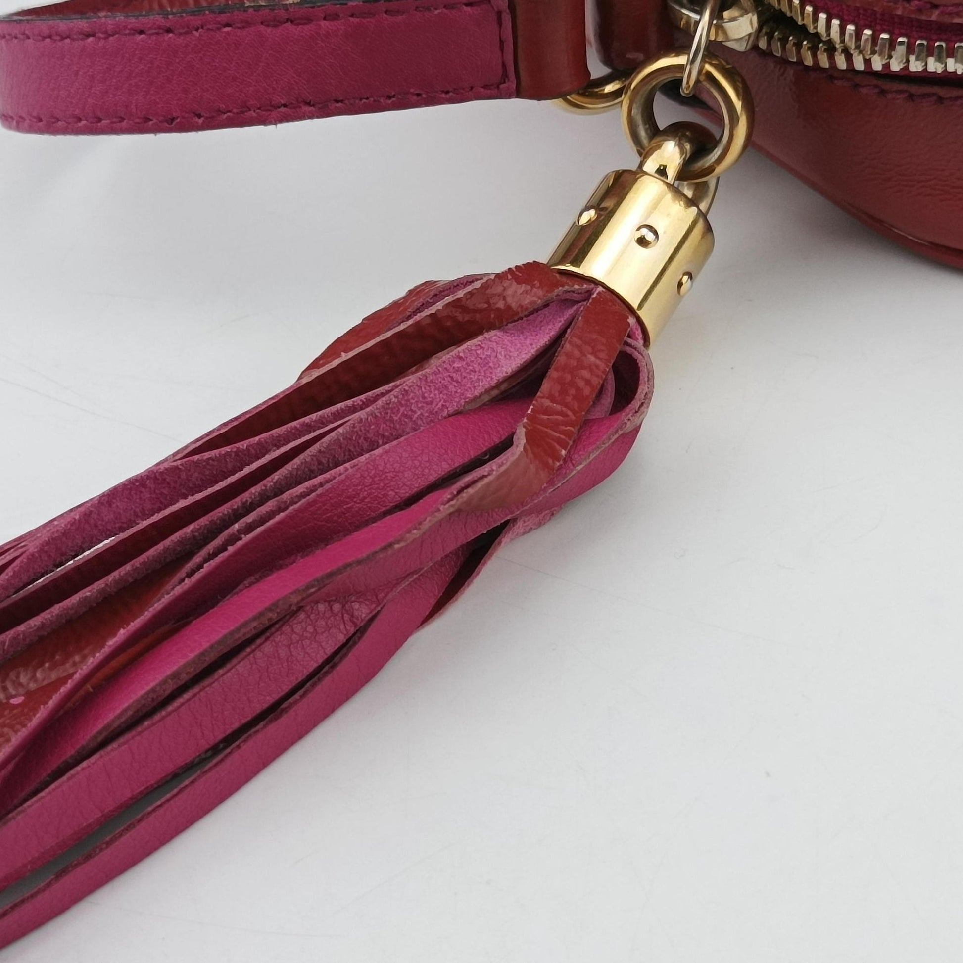 Soho Rose Patent Leather 308364 C015588287ソーホー ローズ レッド パテント 308364 C015588287