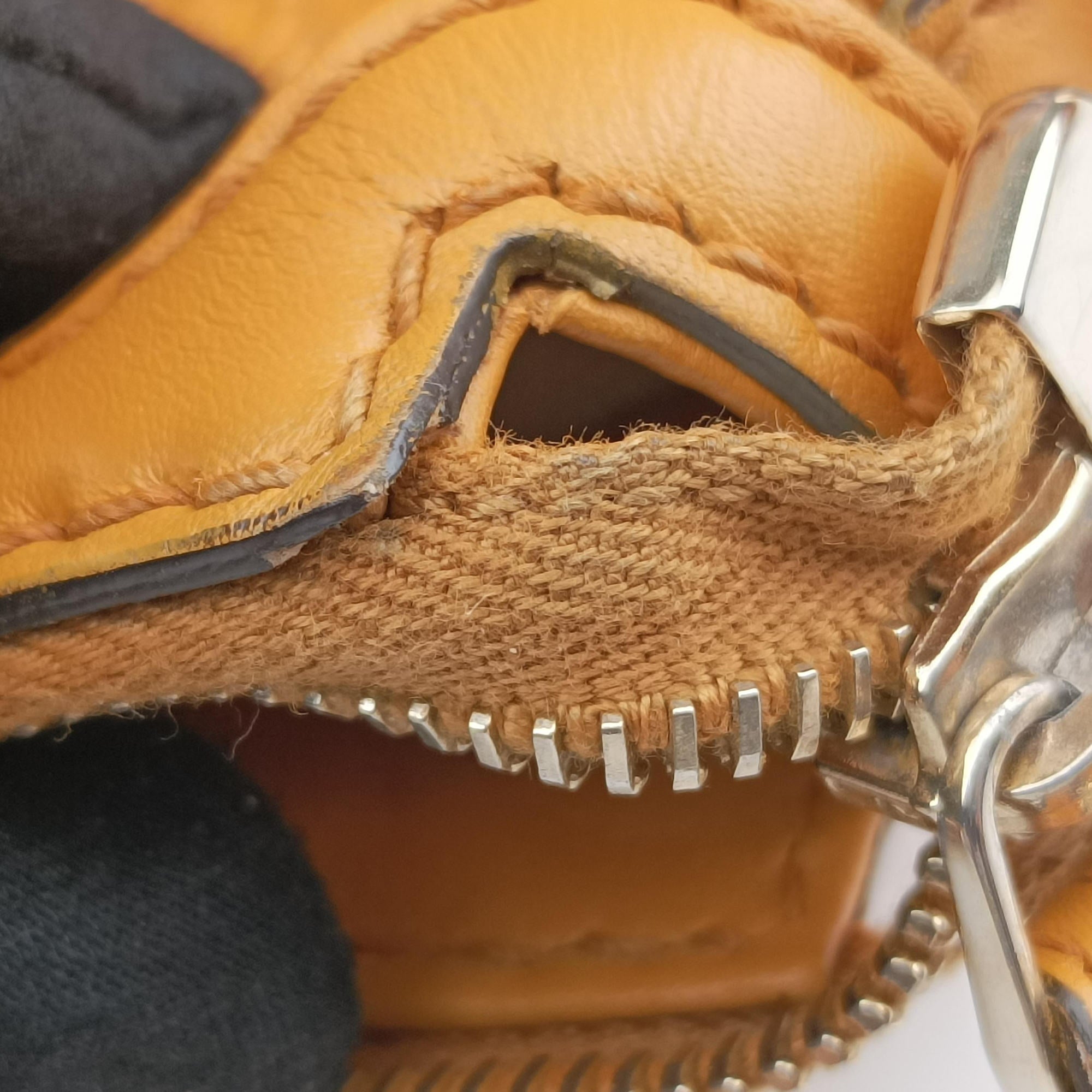 Sukey Yellow Leather 247902 D014992133スーキー イエロー レザー 247902 D014992133