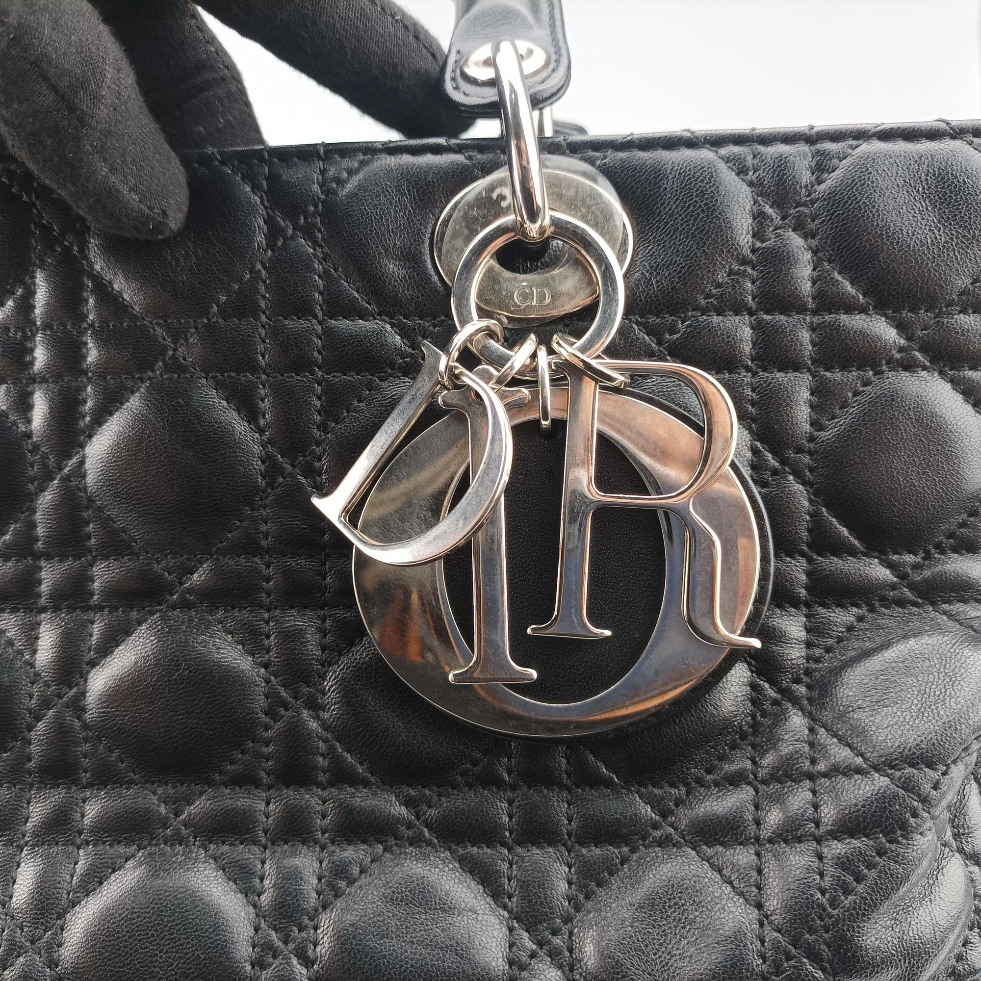 Lady Dior Black lambskin 26-MA-0170レディディオール ブラック ラムスキン 26-MA-0170