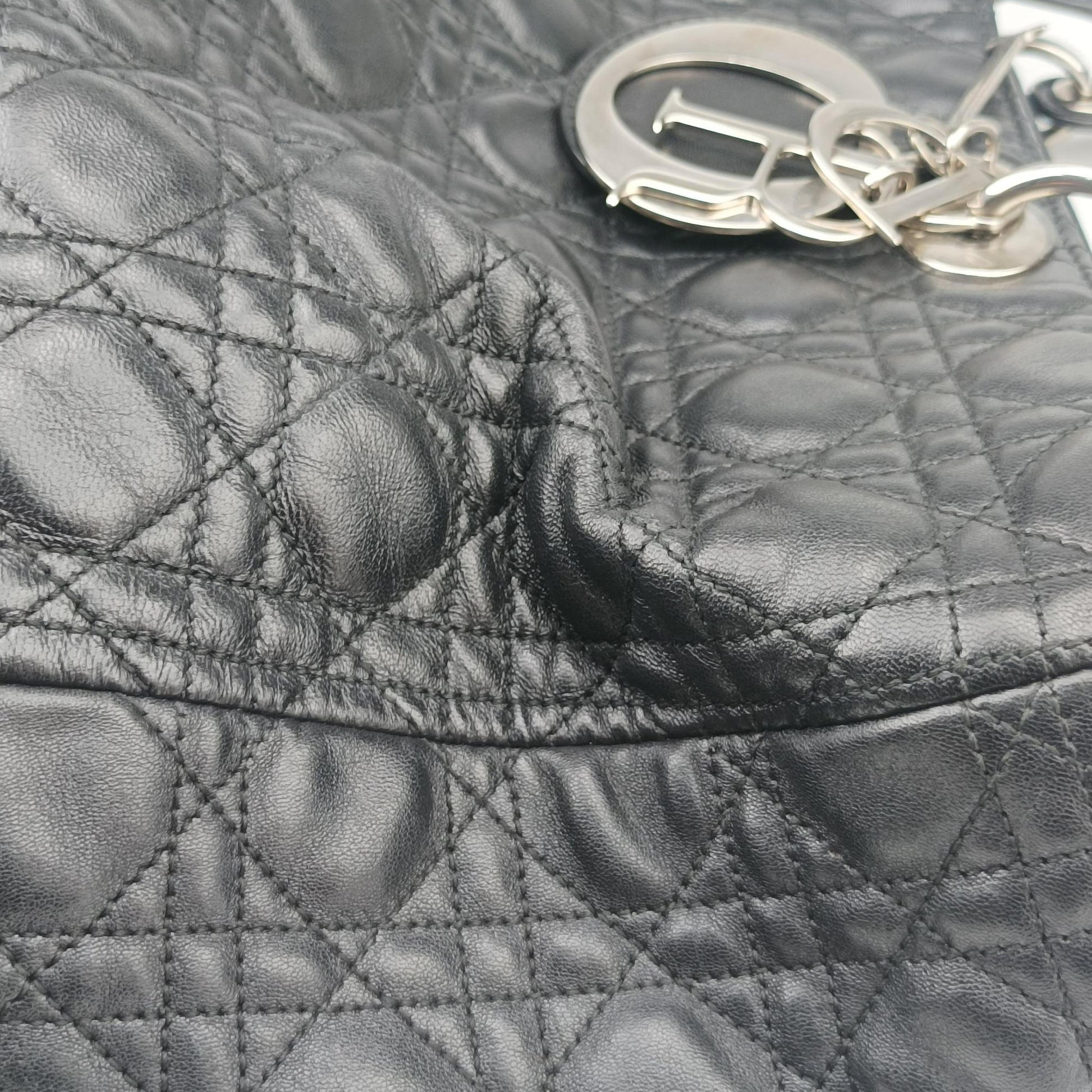 Lady Dior Black lambskin 26-MA-0170レディディオール ブラック ラムスキン 26-MA-0170
