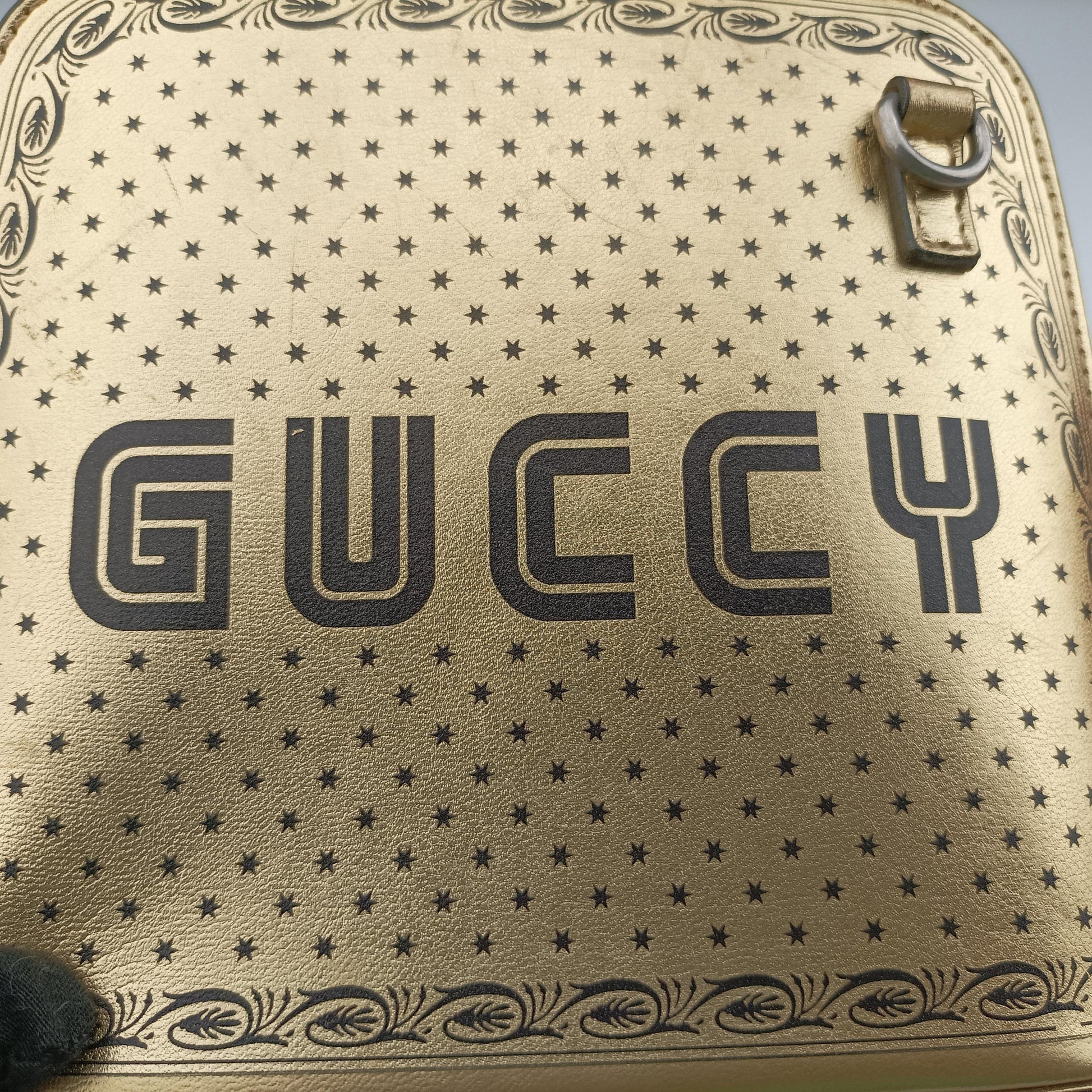SEGA collaboration GUCCY print Golden Leather 511189 F024704930セガ コラボ GUCCYプリント ゴールド レザー 511189 F024704930