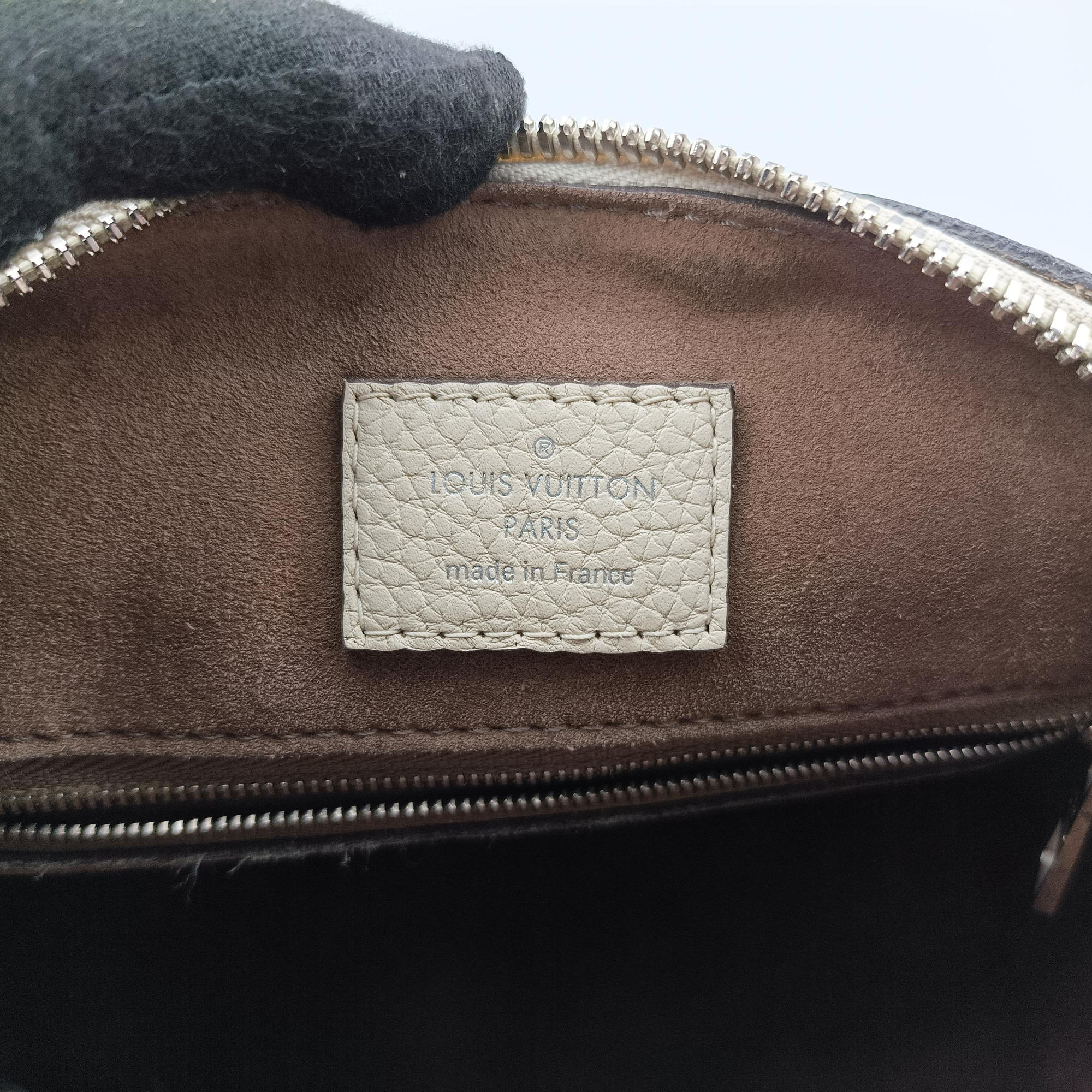 Parnassea Alma Blanc Casse Taurillon Leather M48878 MI1193パルナセア アルマ ブロンカッセ トリヨンレザー M48878 MI1193