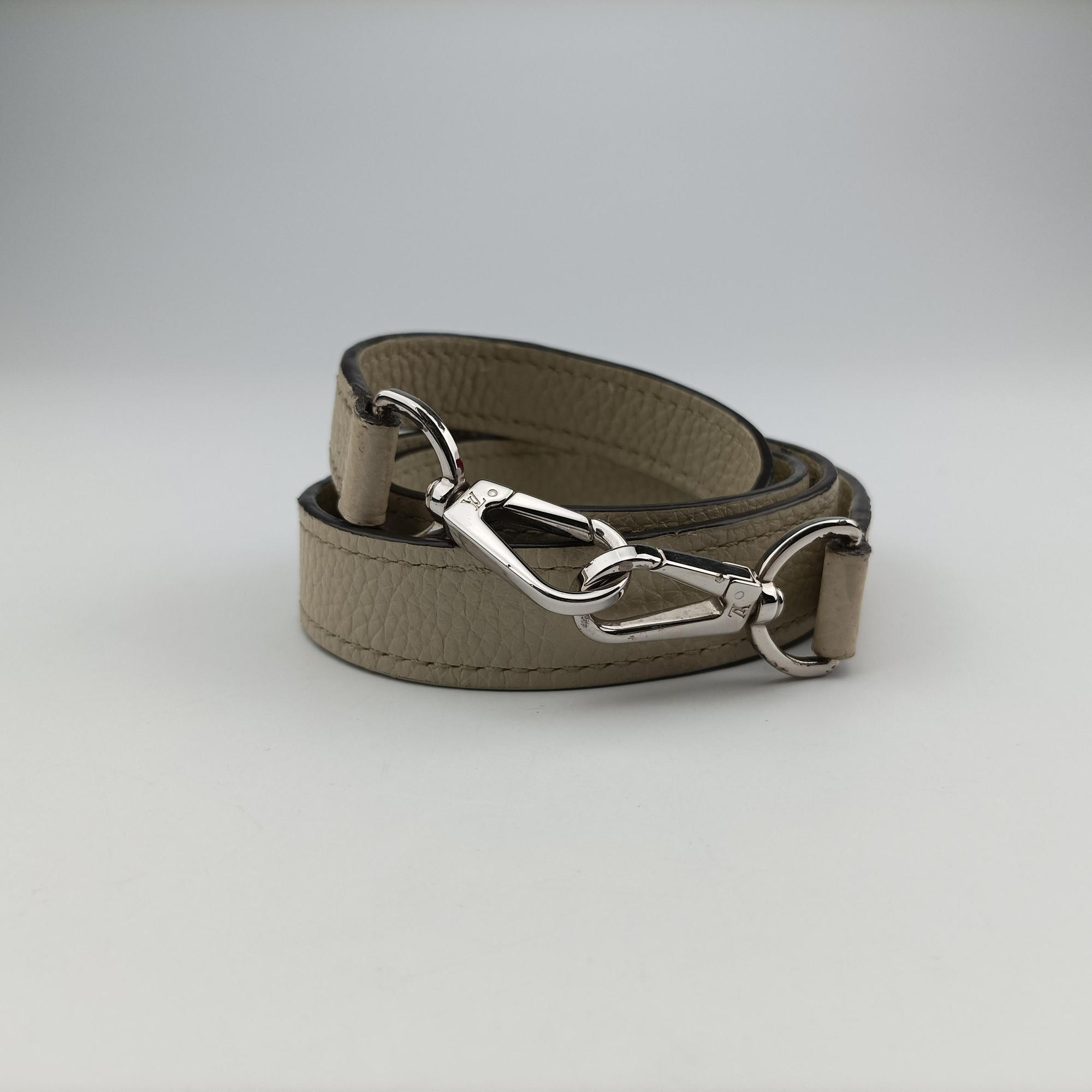 Parnassea Alma Blanc Casse Taurillon Leather M48878 MI1193パルナセア アルマ ブロンカッセ トリヨンレザー M48878 MI1193