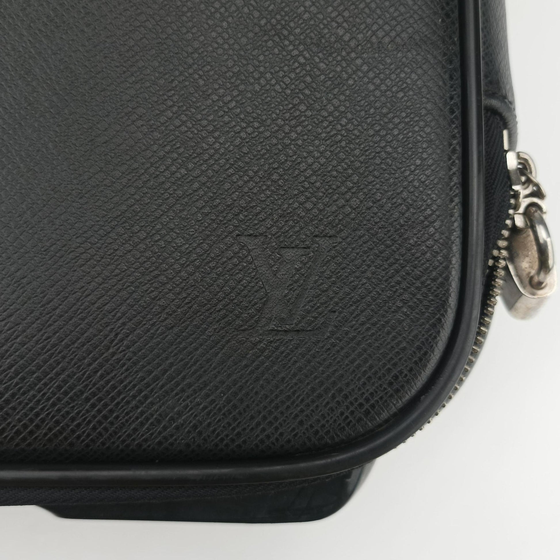 Pegase 45 ARDOISE Taiga Leather M23302 SP2170ぺガス45 アルドワーズ タイガ レザー M23302 SP2170