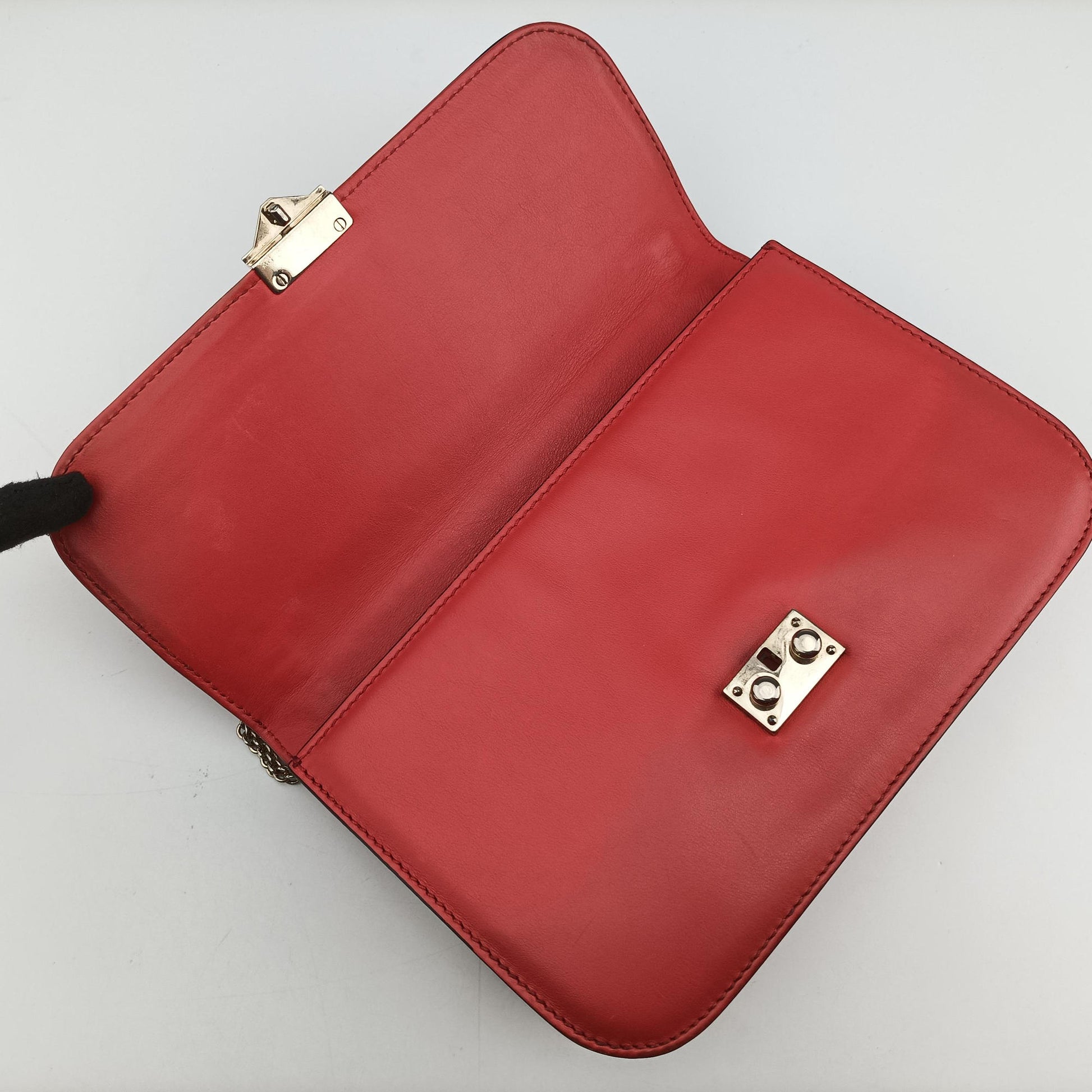 Rockstud Glam Lock Red Leather BL-K398VIT2ロックスタッズグラムロックミディアム レッド レザー BL-K398VIT2
