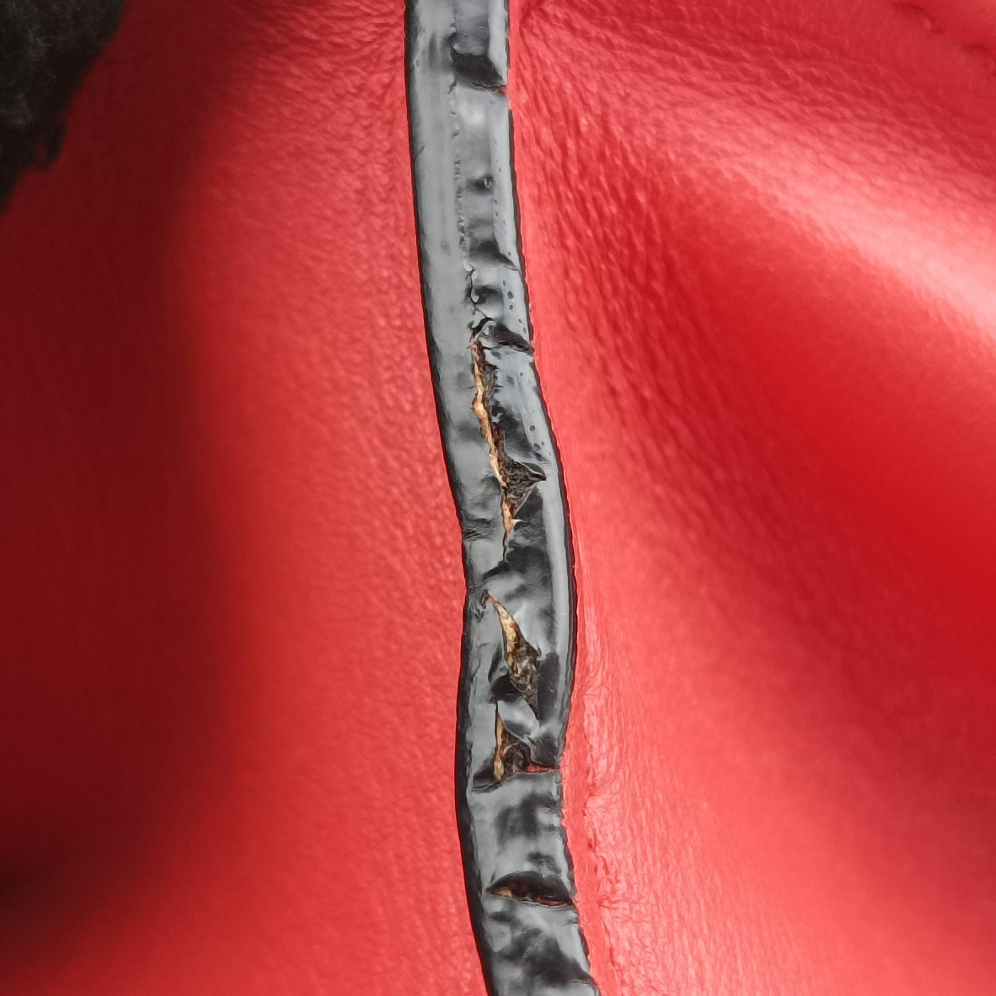 Rockstud Glam Lock Red Leather BL-K398VIT2ロックスタッズグラムロックミディアム レッド レザー BL-K398VIT2