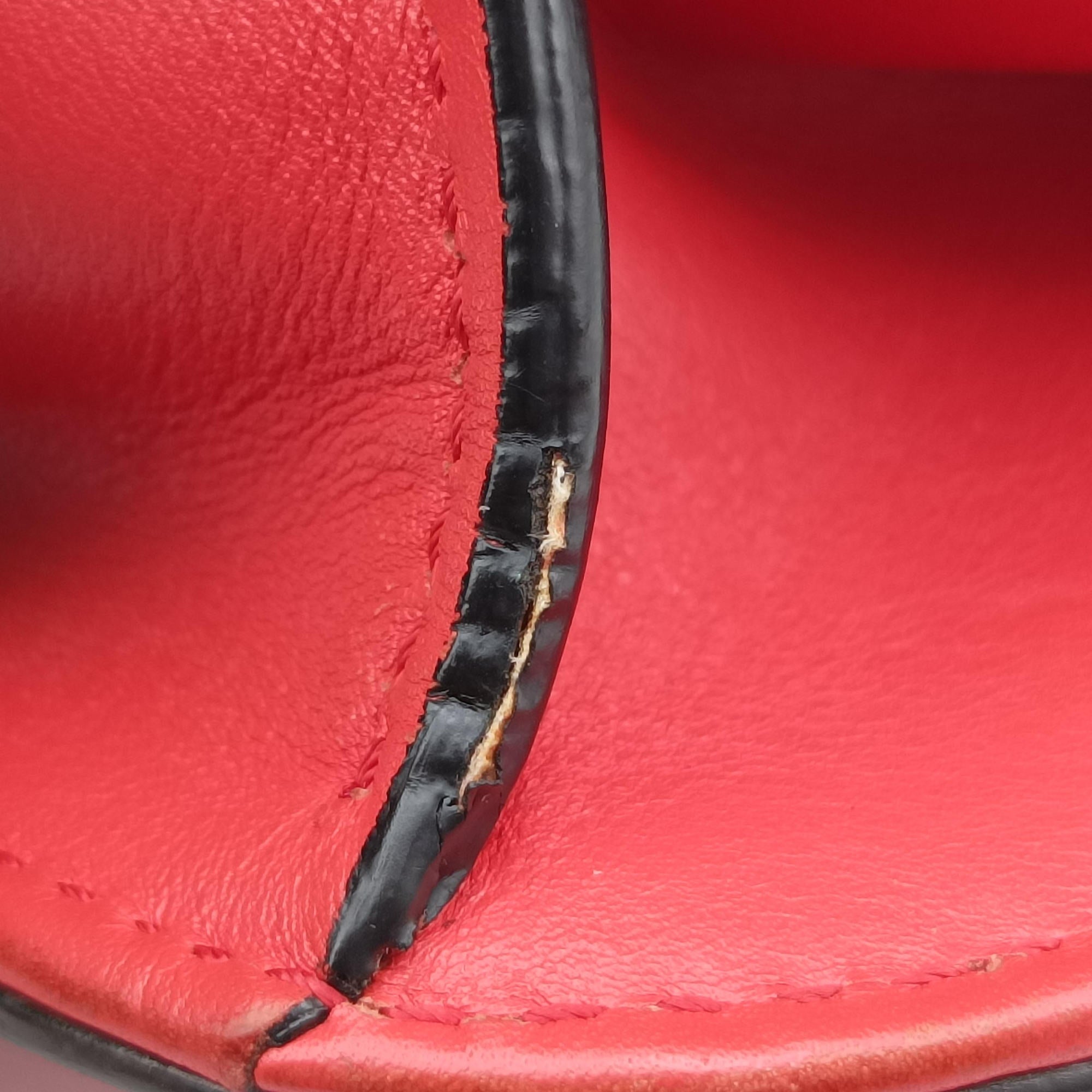 Rockstud Glam Lock Red Leather BL-K398VIT2ロックスタッズグラムロックミディアム レッド レザー BL-K398VIT2