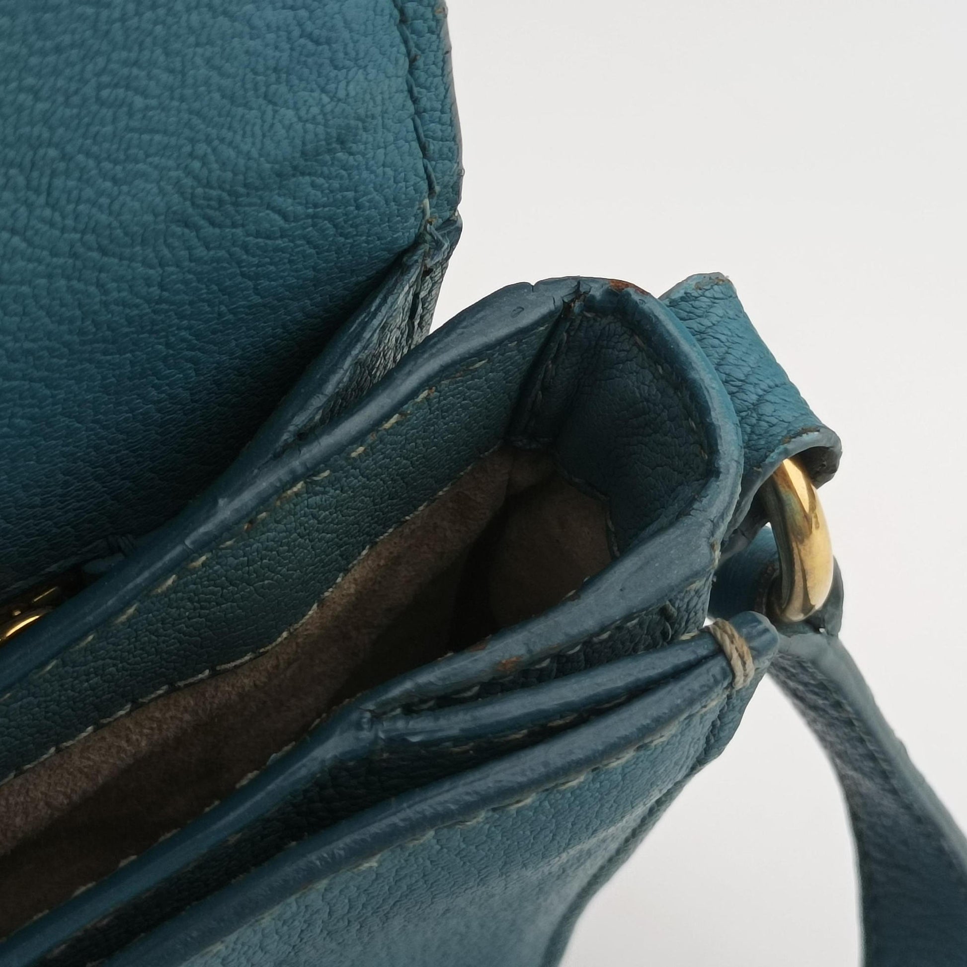 Push-Lock Flap Blue Leather 197プッシュロック フラップ ブルー レザー 197