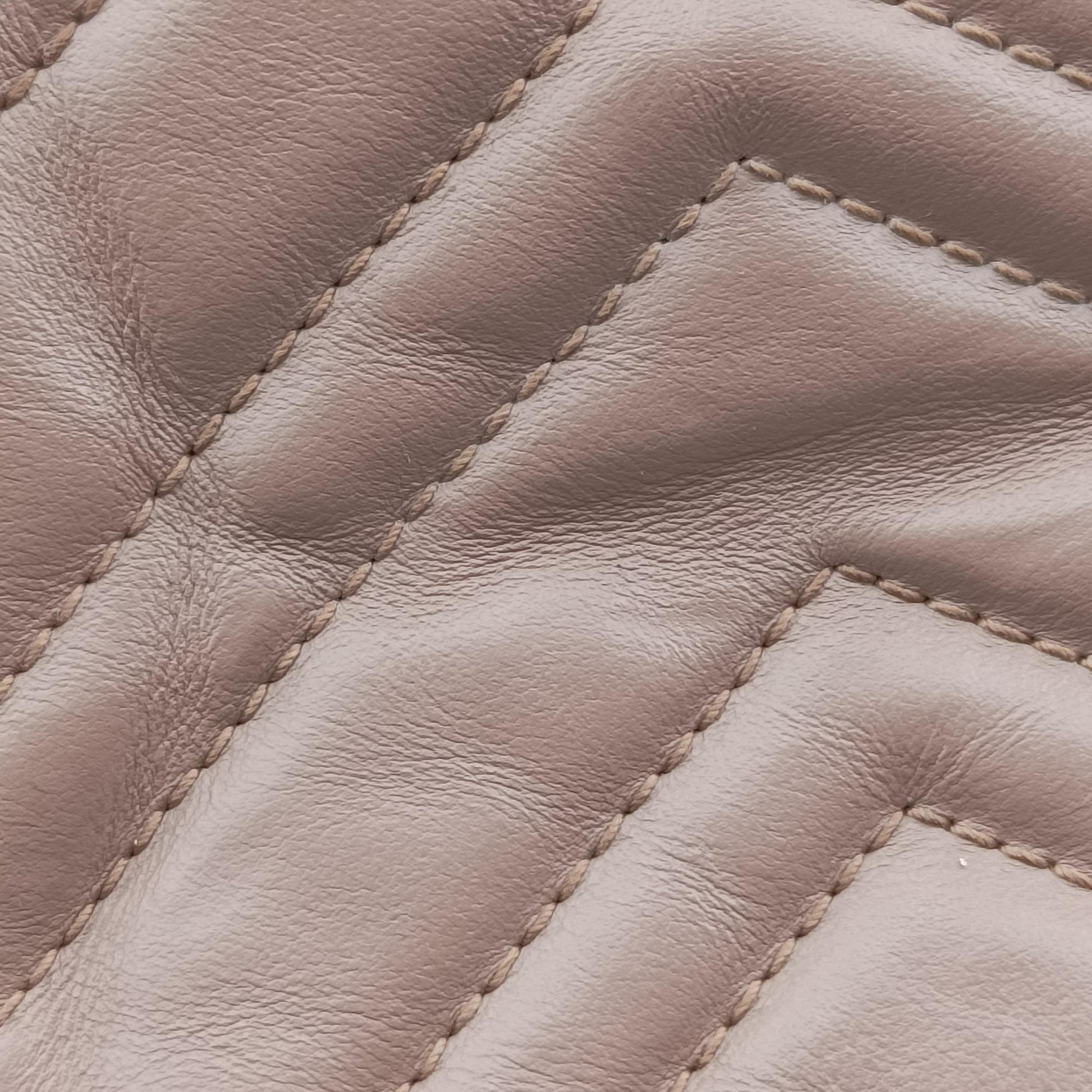 GG Marmont beige Leather 447632 A022556321GGマーモント ベージュ レザー 447632 A022556321
