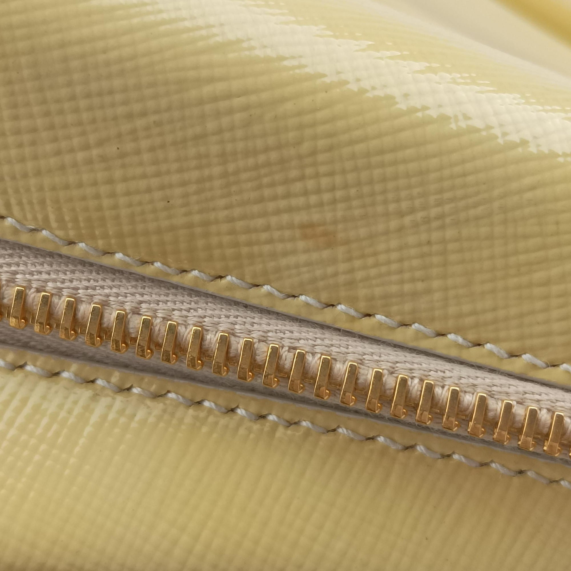 Promenade Yellow SAFFIANO Leather BN2558 7 Bプロムナード イエロー サフィアーノレザー BN2558 7 B