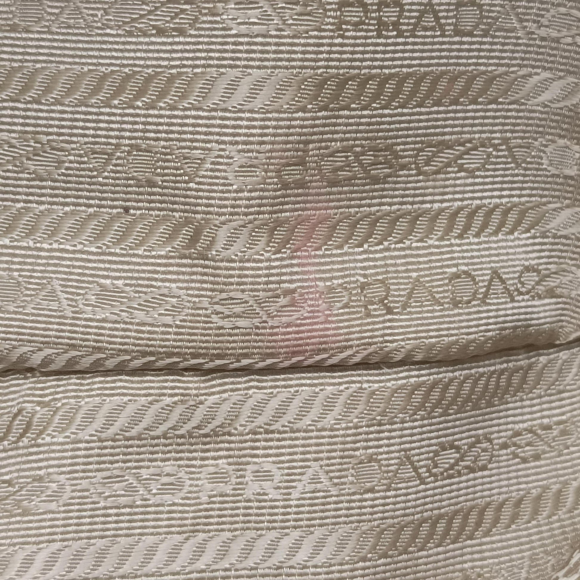 Galleria White SAFFIANO Leather BN1801 208ガレリア ホワイト サフィアーノレザー BN1801 208